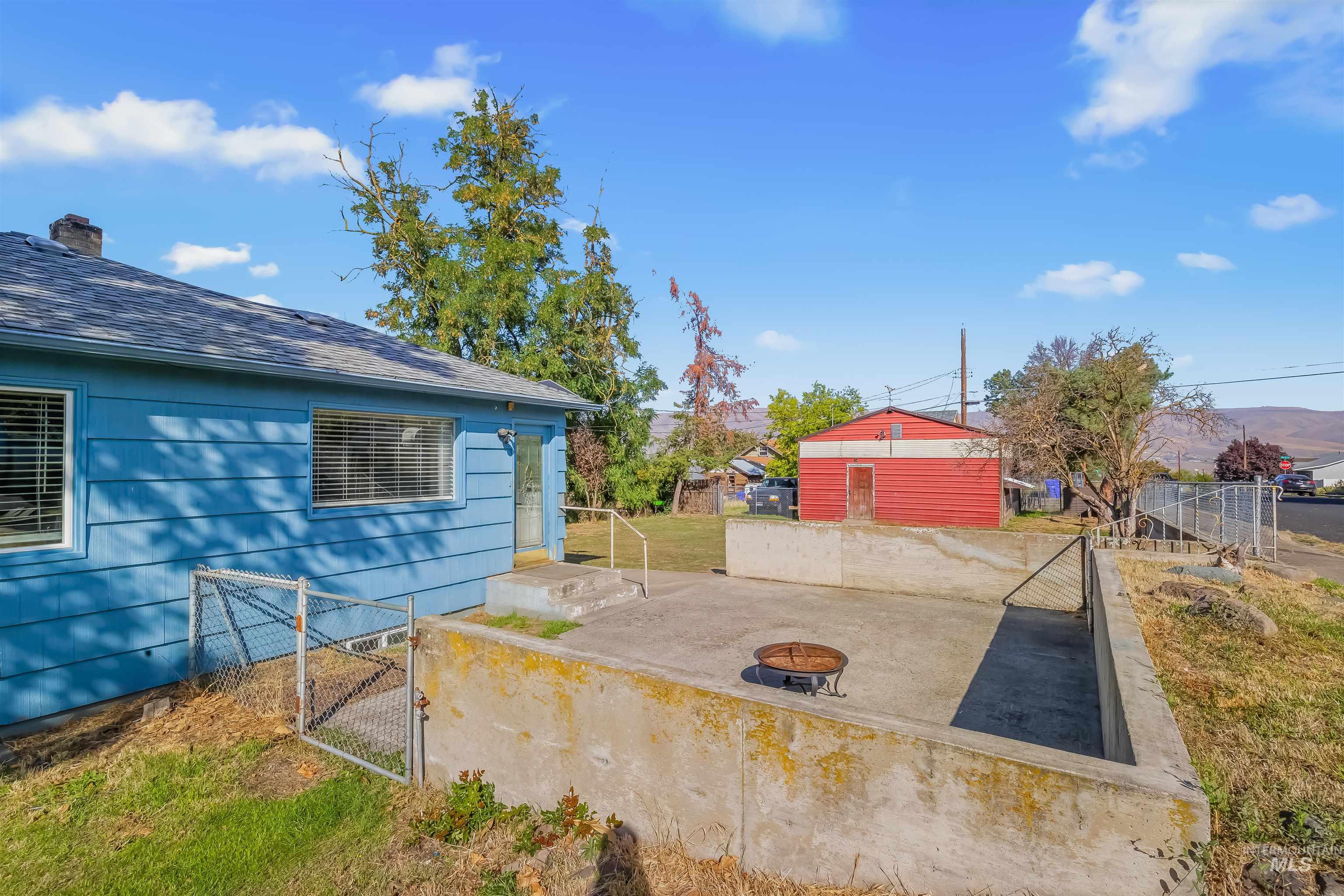 1527 20th Ave, Lewiston, Idaho 83501, 4 Bedrooms, 2 Bathrooms, Residential For Sale, Price $380,000,MLS 99002652