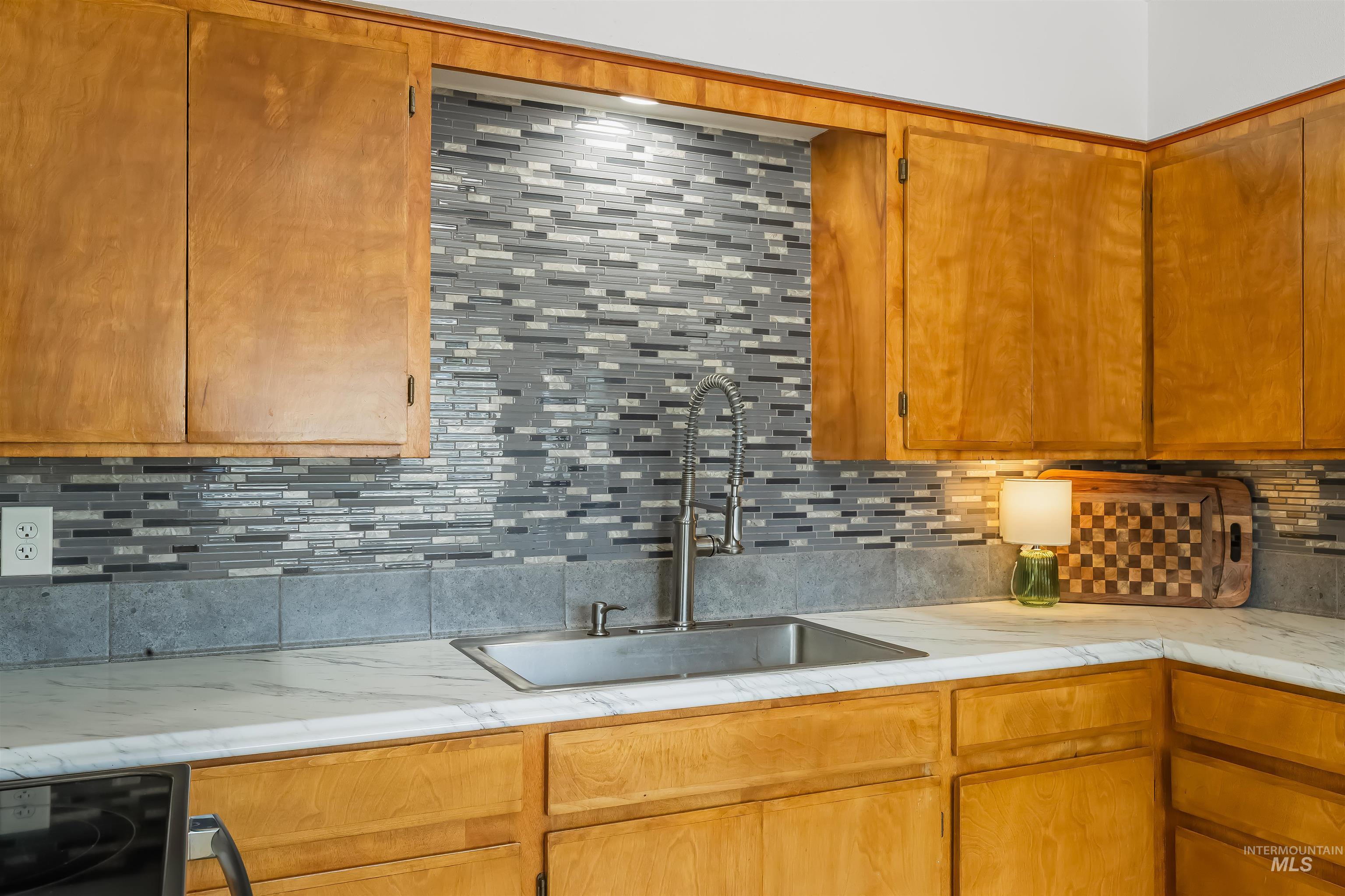 1527 20th Ave, Lewiston, Idaho 83501, 4 Bedrooms, 2 Bathrooms, Residential For Sale, Price $380,000,MLS 99002652