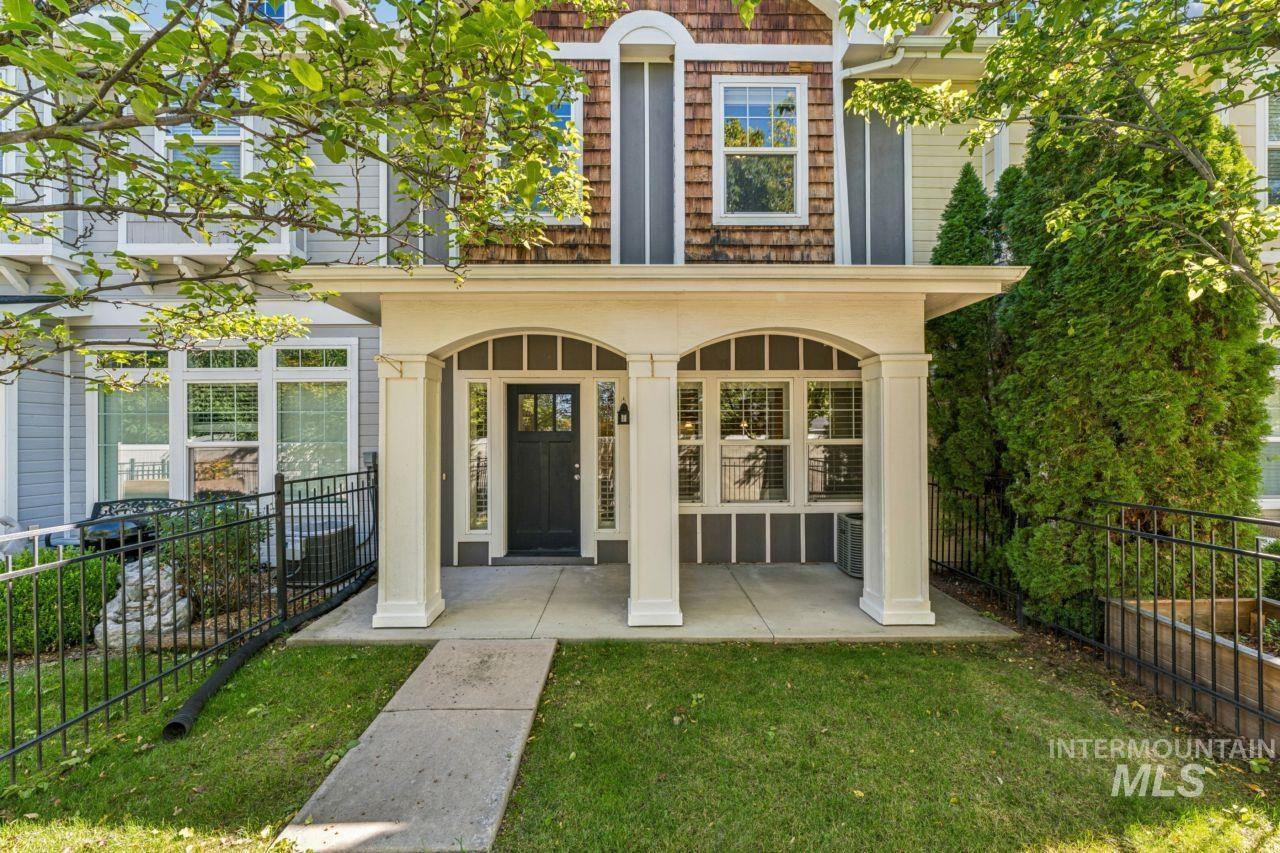 4378 N Five Mile Rd., Boise, Idaho 83713, 3 Bedrooms, 2.5 Bathrooms, Residential For Sale, Price $380,000,MLS 99002653