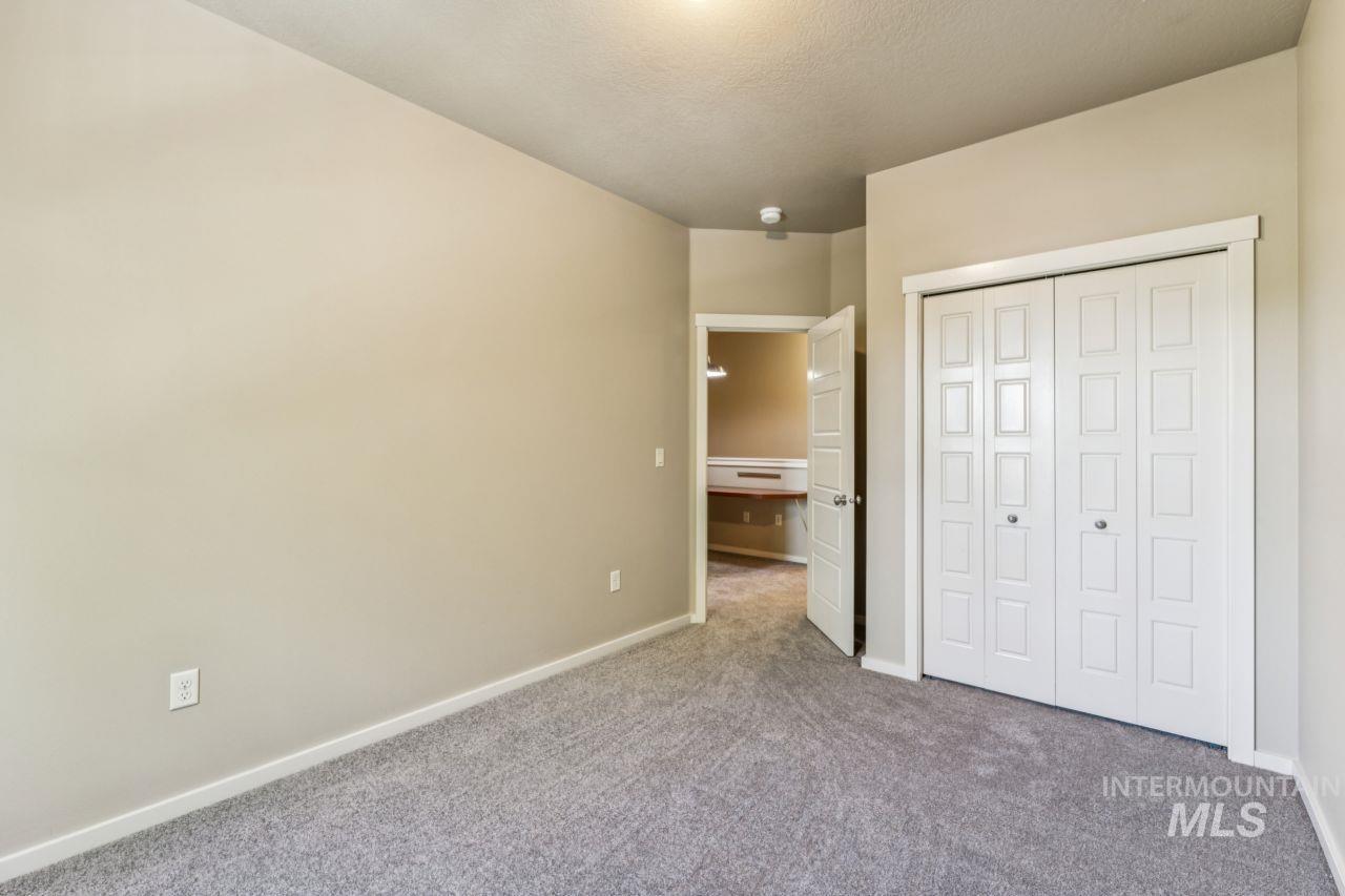 4378 N Five Mile Rd., Boise, Idaho 83713, 3 Bedrooms, 2.5 Bathrooms, Residential For Sale, Price $380,000,MLS 99002653