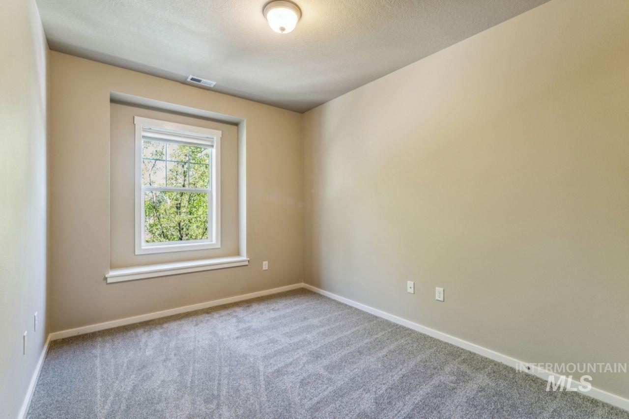 4378 N Five Mile Rd., Boise, Idaho 83713, 3 Bedrooms, 2.5 Bathrooms, Residential For Sale, Price $380,000,MLS 99002653