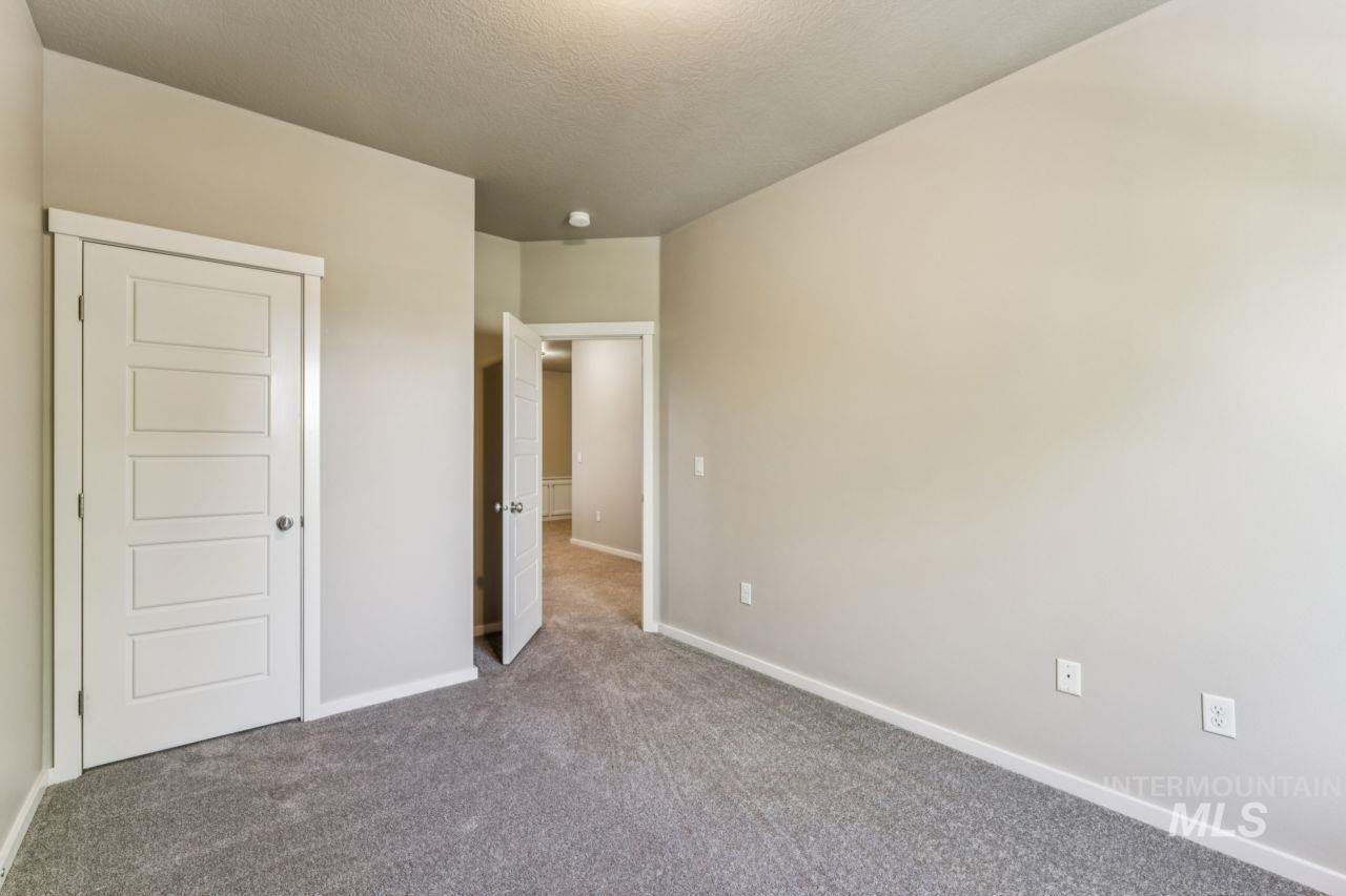 4378 N Five Mile Rd., Boise, Idaho 83713, 3 Bedrooms, 2.5 Bathrooms, Residential For Sale, Price $380,000,MLS 99002653