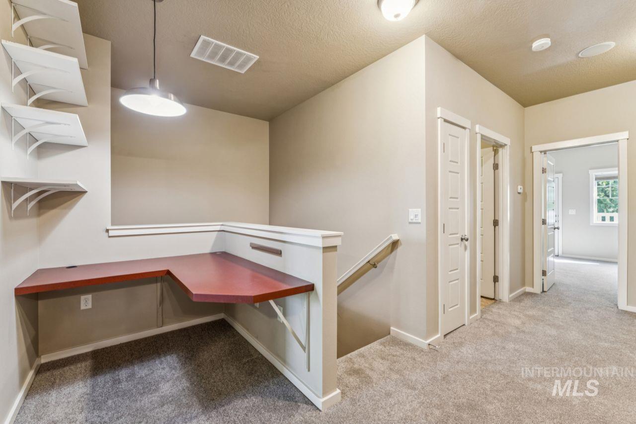 4378 N Five Mile Rd., Boise, Idaho 83713, 3 Bedrooms, 2.5 Bathrooms, Residential For Sale, Price $380,000,MLS 99002653