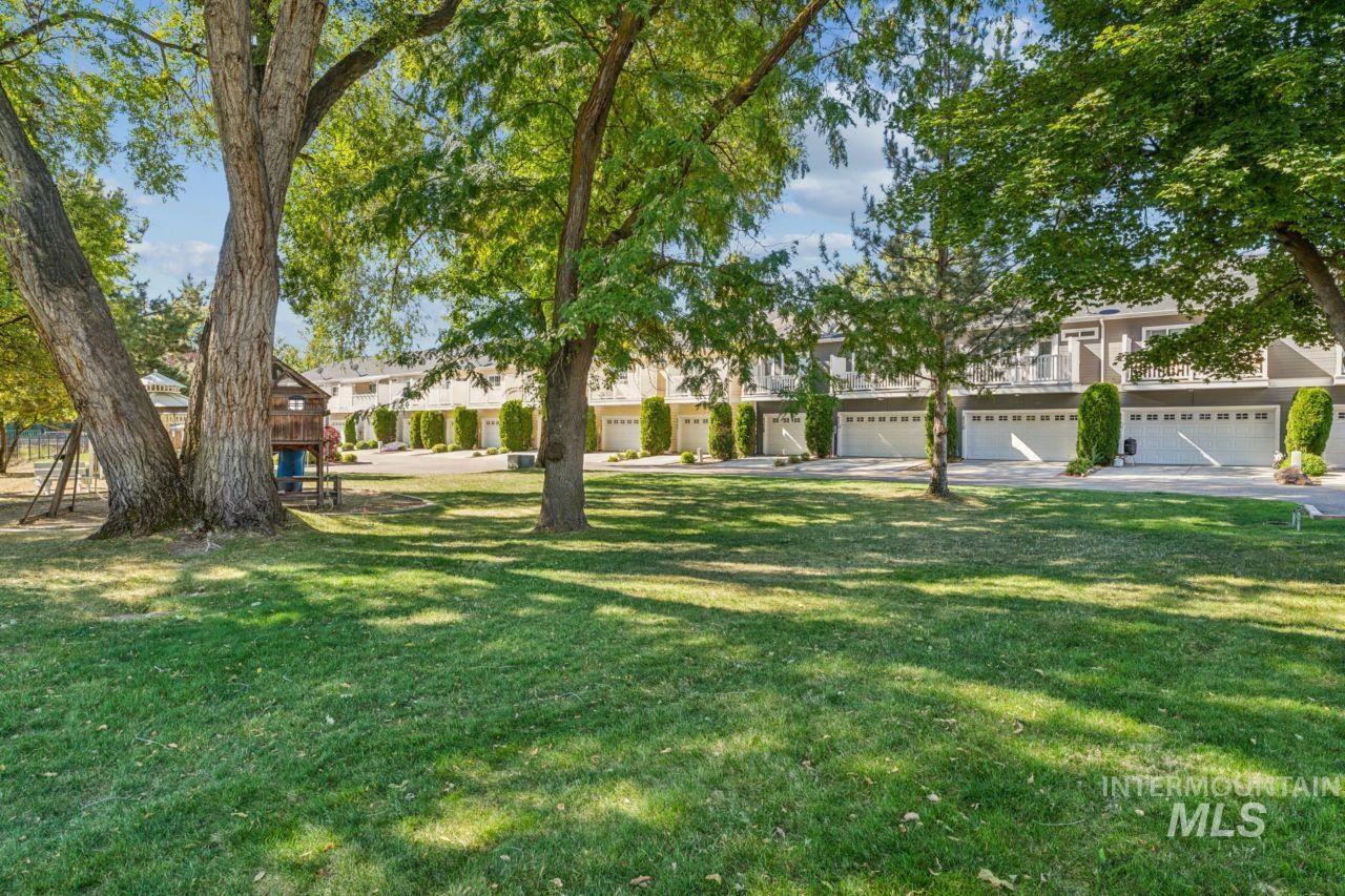 4378 N Five Mile Rd., Boise, Idaho 83713, 3 Bedrooms, 2.5 Bathrooms, Residential For Sale, Price $380,000,MLS 99002653