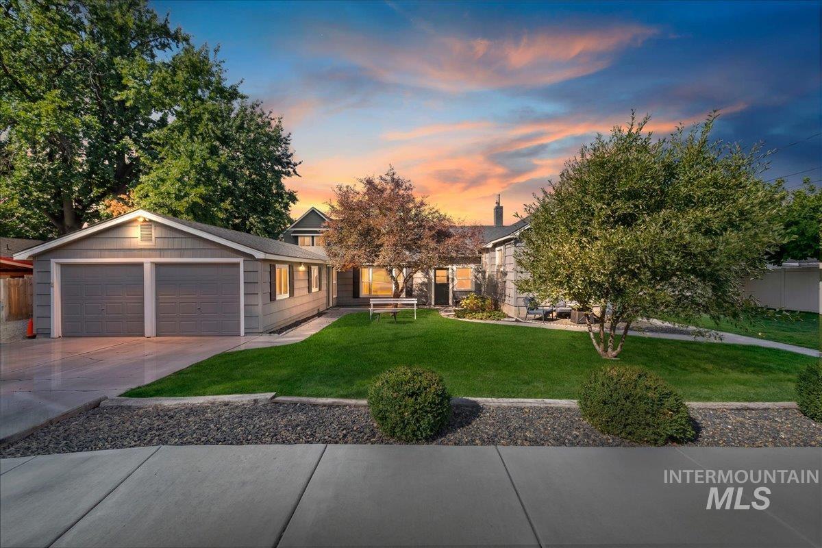 1303 N Ethridge Ln, Boise, Idaho 83704, 3 Bedrooms, 2 Bathrooms, Residential For Sale, Price $515,000, 99002655