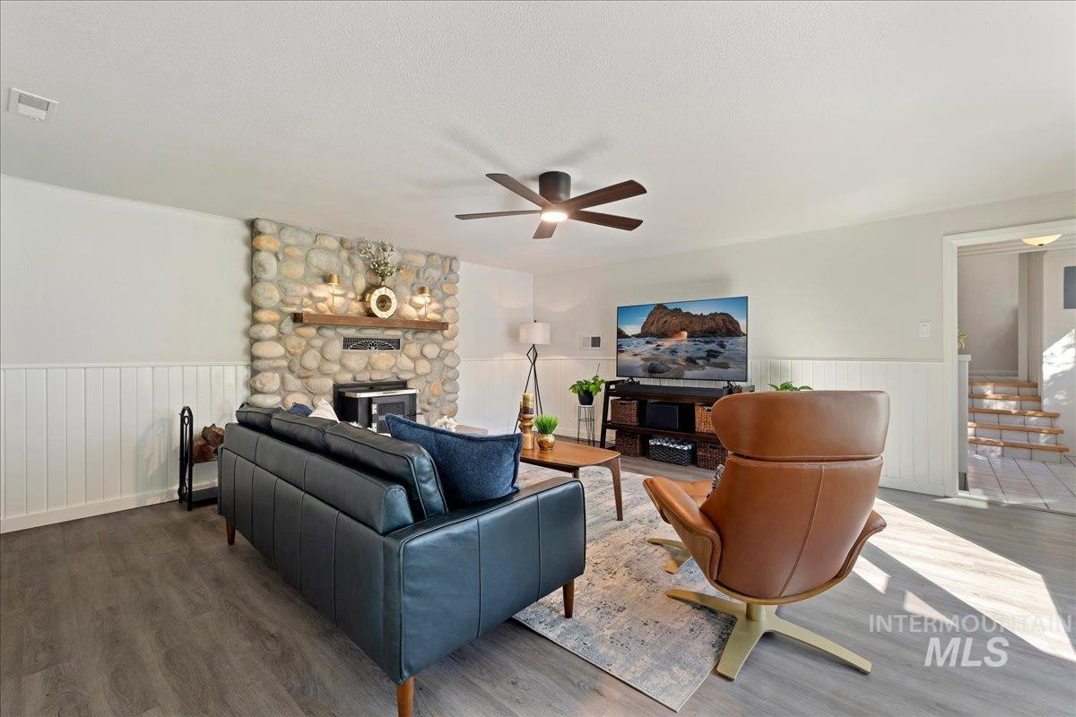 1303 N Ethridge Ln, Boise, Idaho 83704, 3 Bedrooms, 2 Bathrooms, Residential For Sale, Price $515,000, 99002655