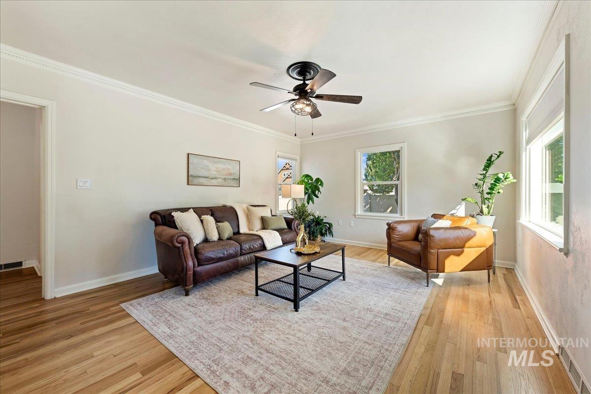 1303 N Ethridge Ln, Boise, Idaho 83704, 3 Bedrooms, 2 Bathrooms, Residential For Sale, Price $515,000,MLS 99002655