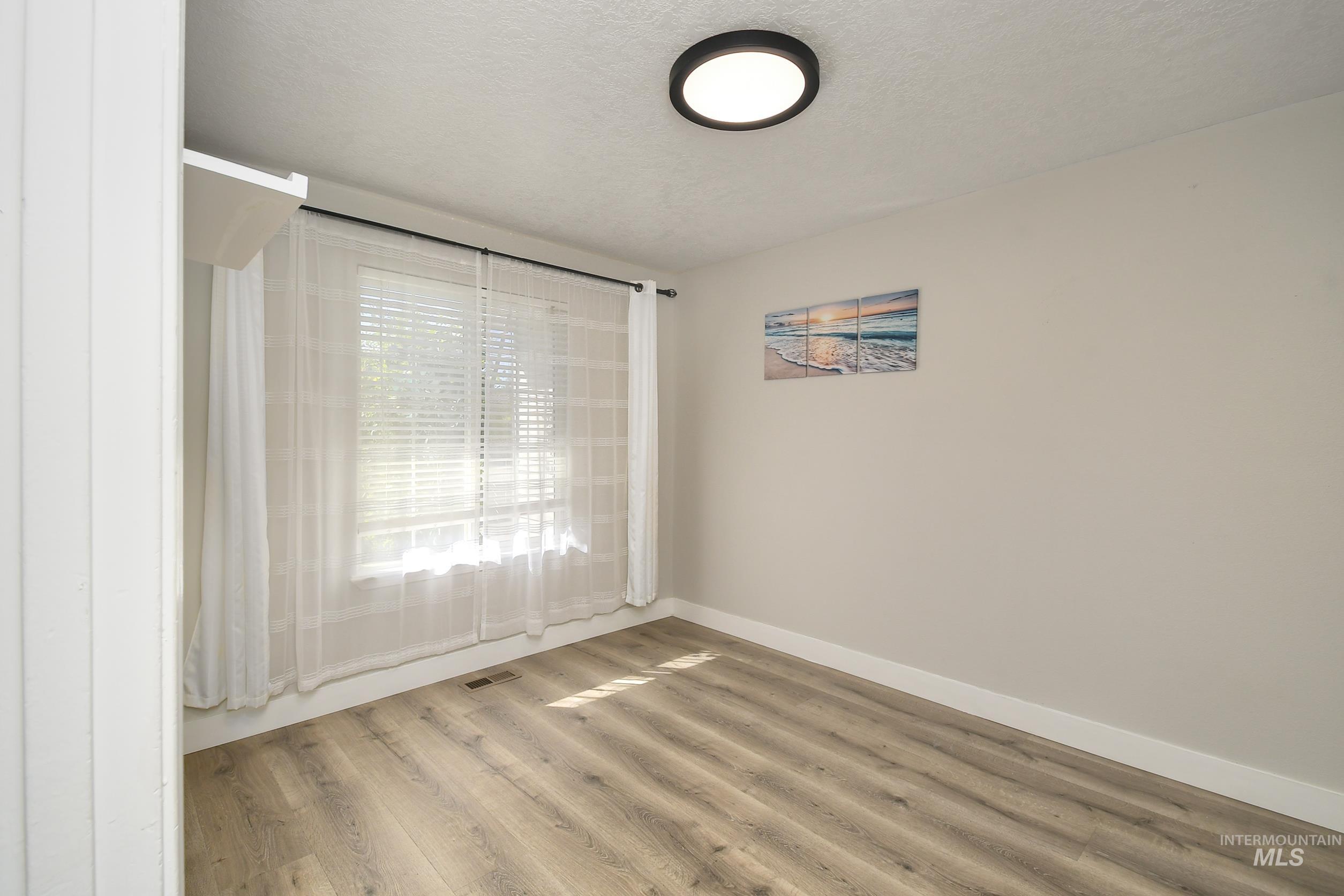 972 W Broadway Ave, Meridian, Idaho 83642, 4 Bedrooms, 2.5 Bathrooms, Residential For Sale, Price $549,900,MLS 99002656