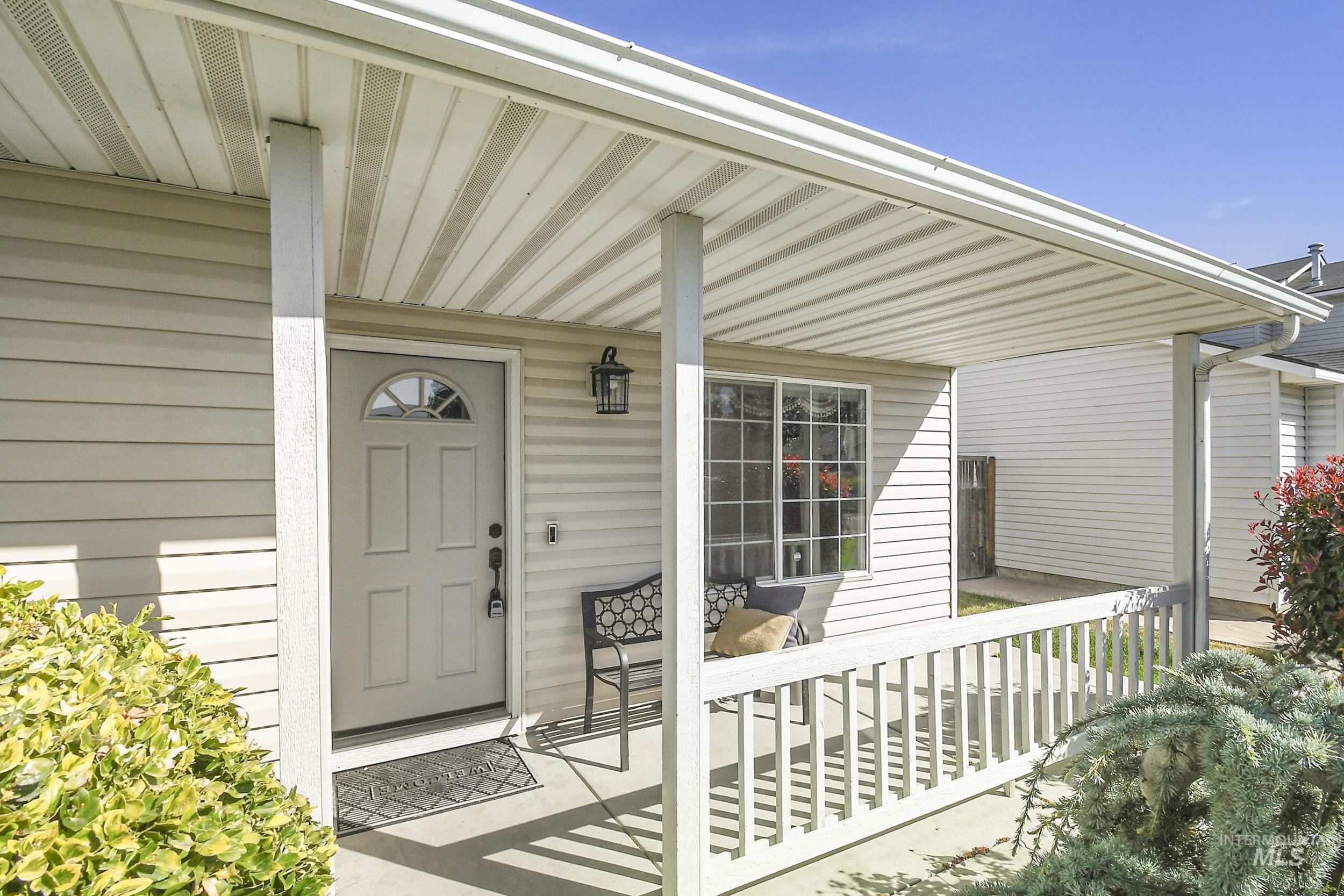 972 W Broadway Ave, Meridian, Idaho 83642, 4 Bedrooms, 2.5 Bathrooms, Residential For Sale, Price $549,900,MLS 99002656