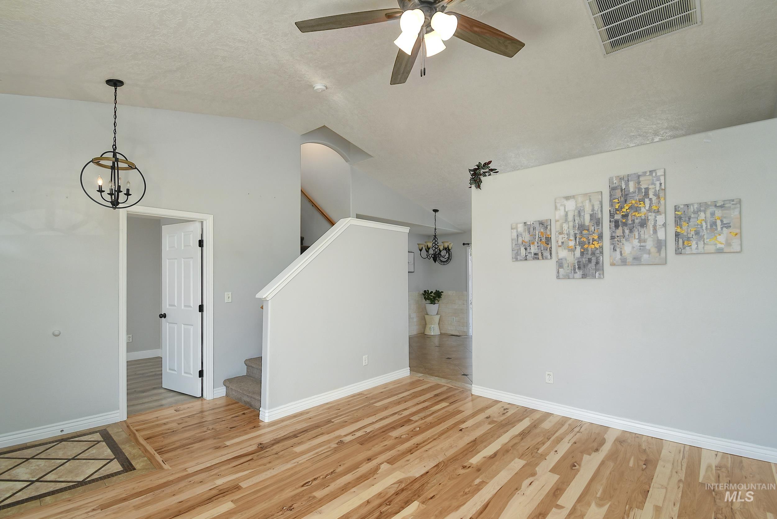 972 W Broadway Ave, Meridian, Idaho 83642, 4 Bedrooms, 2.5 Bathrooms, Residential For Sale, Price $549,900,MLS 99002656