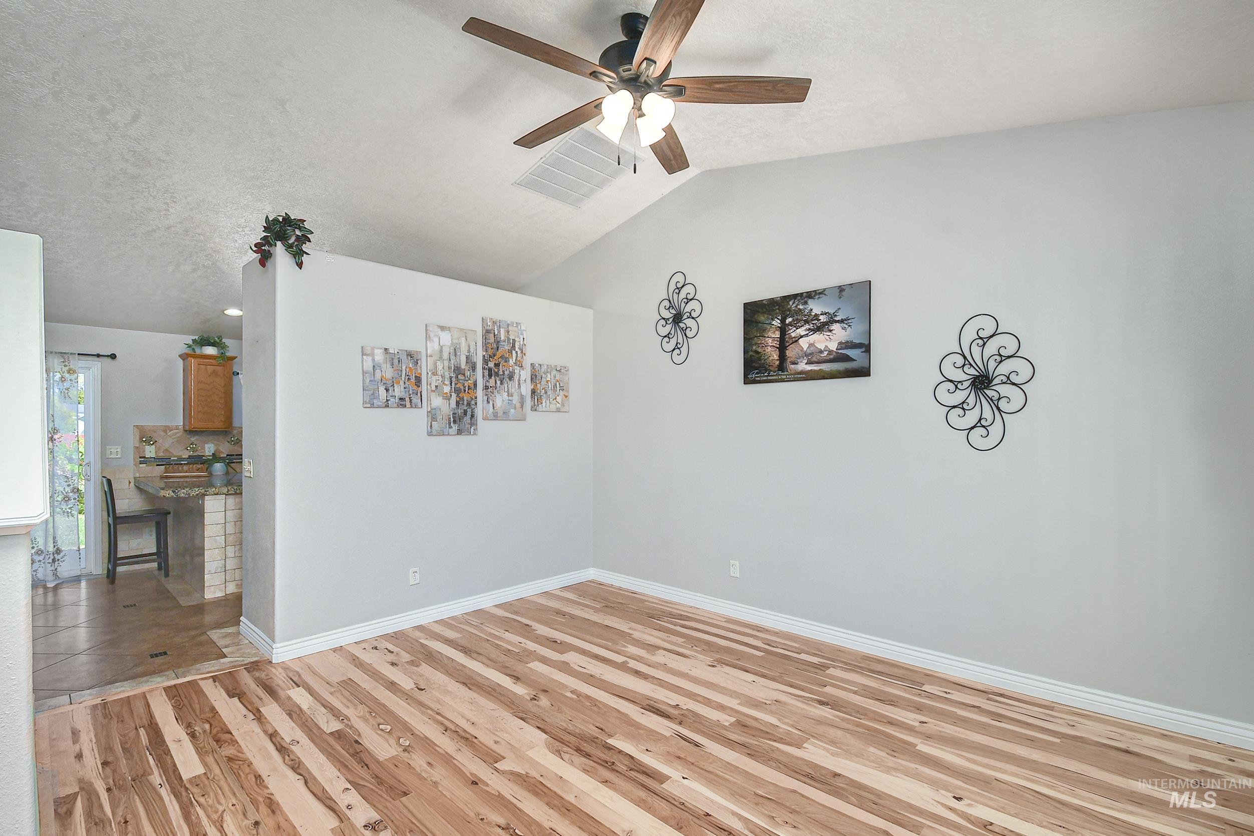 972 W Broadway Ave, Meridian, Idaho 83642, 4 Bedrooms, 2.5 Bathrooms, Residential For Sale, Price $549,900,MLS 99002656