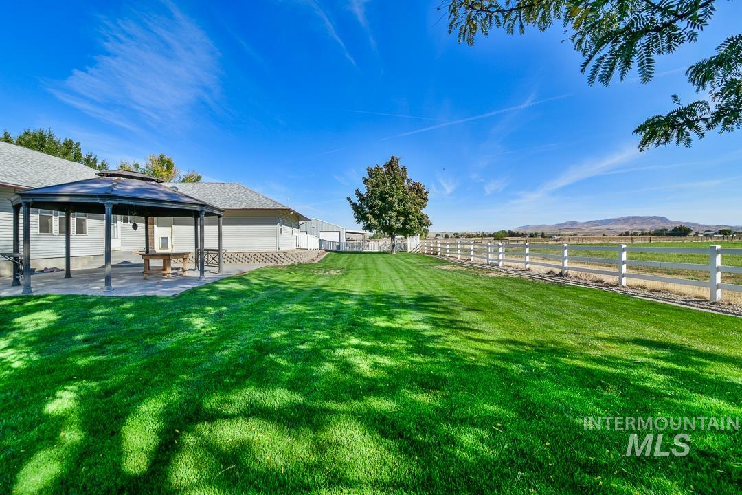 2370 Mesa Ave., Emmett, Idaho 83617, 5 Bedrooms, 3.5 Bathrooms, Residential For Sale, Price $995,000,MLS 99002657