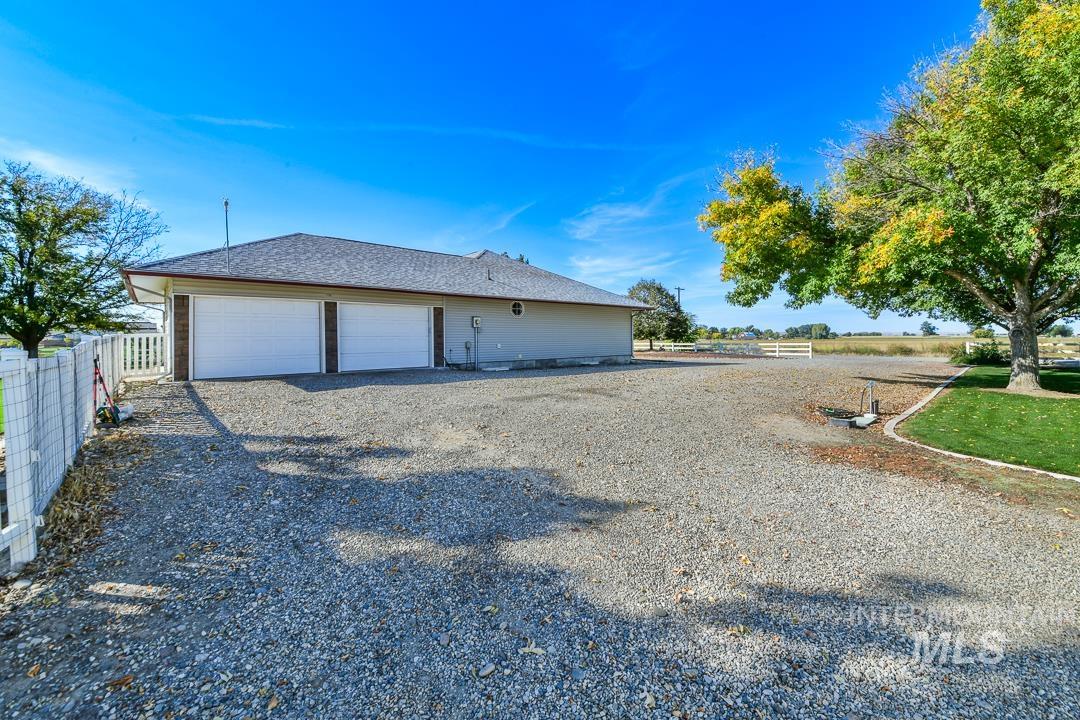 2370 Mesa Ave., Emmett, Idaho 83617, 5 Bedrooms, 3.5 Bathrooms, Residential For Sale, Price $995,000,MLS 99002657