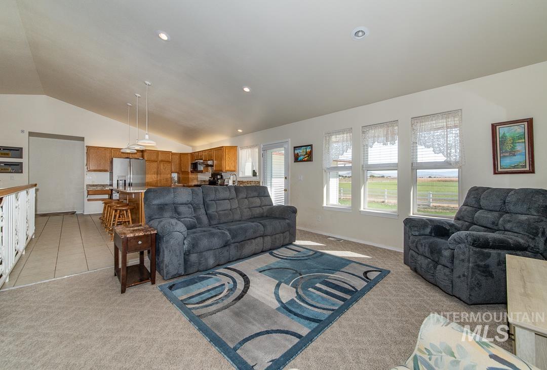2370 Mesa Ave., Emmett, Idaho 83617, 5 Bedrooms, 3.5 Bathrooms, Residential For Sale, Price $995,000,MLS 99002657
