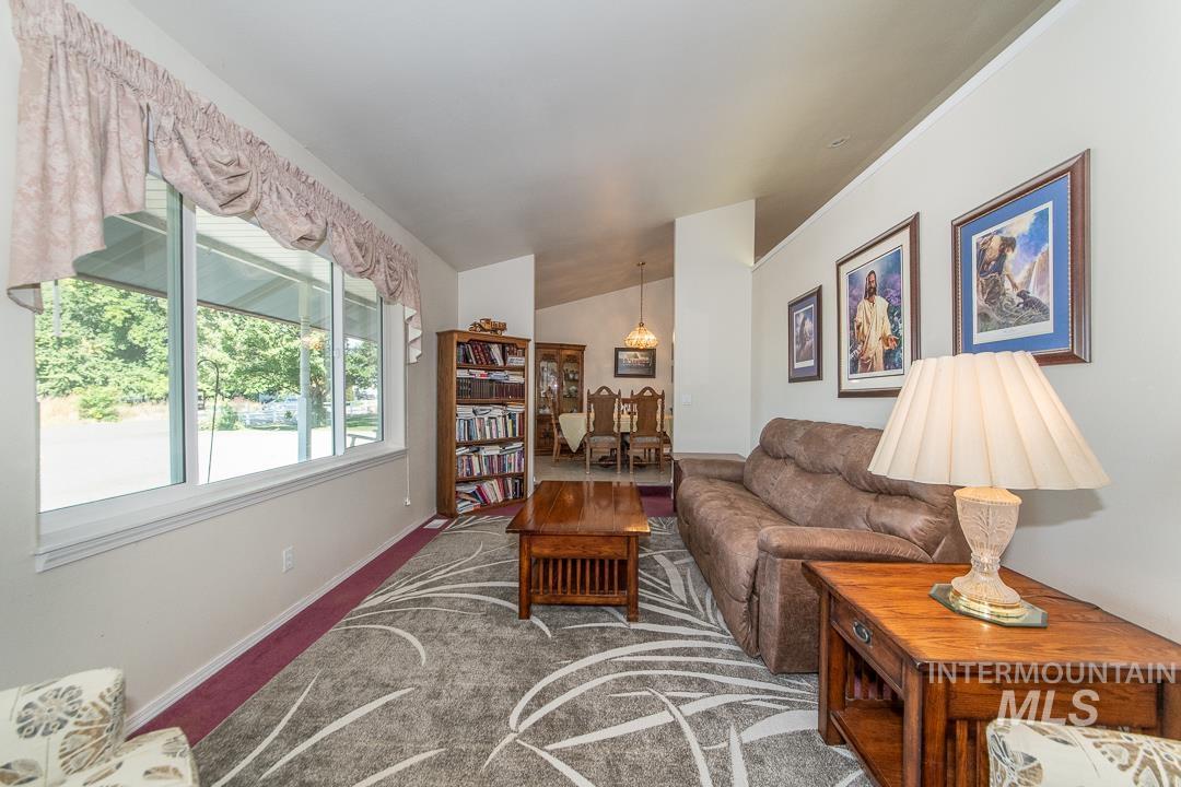 2370 Mesa Ave., Emmett, Idaho 83617, 5 Bedrooms, 3.5 Bathrooms, Residential For Sale, Price $995,000,MLS 99002657