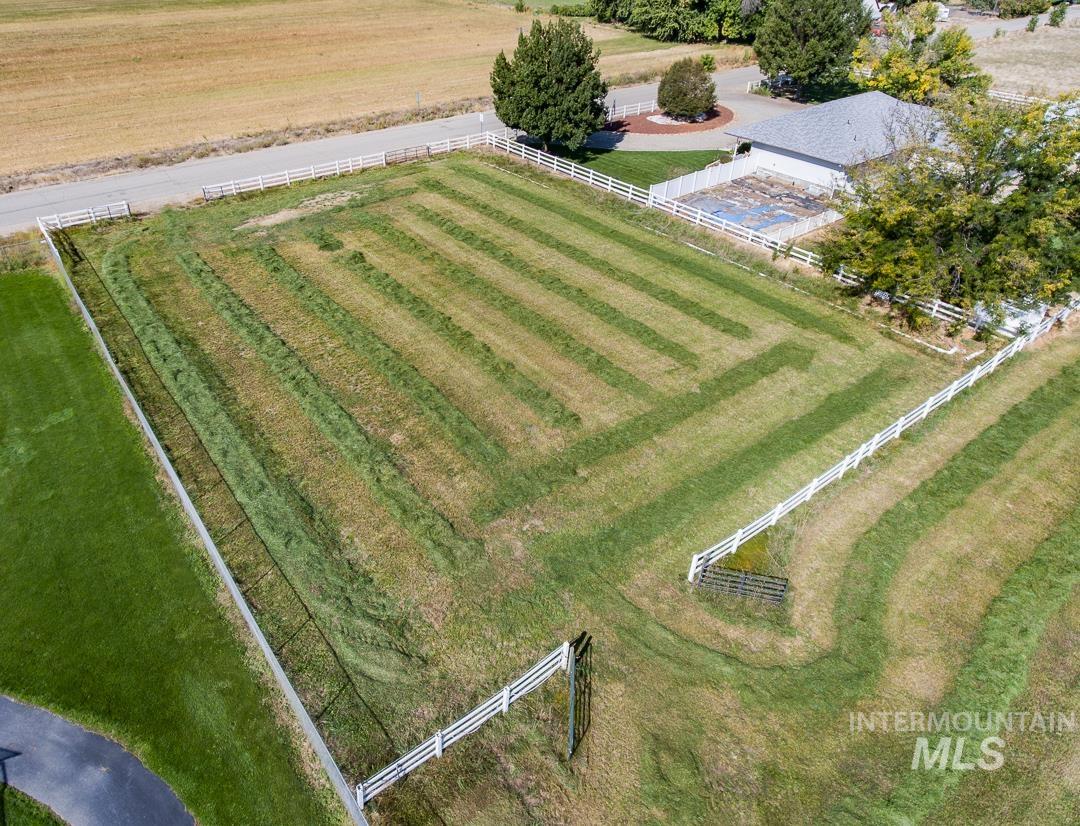 2370 Mesa Ave., Emmett, Idaho 83617, 5 Bedrooms, 3.5 Bathrooms, Residential For Sale, Price $995,000,MLS 99002657