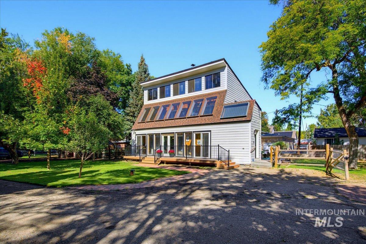3718 N Collister Dr., Boise, Idaho 83703, 3 Bedrooms, 2 Bathrooms, Residential For Sale, Price $850,000,MLS 99002662