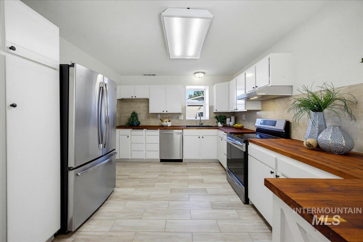 3718 N Collister Dr., Boise, Idaho 83703, 3 Bedrooms, 2 Bathrooms, Residential For Sale, Price $850,000,MLS 99002662