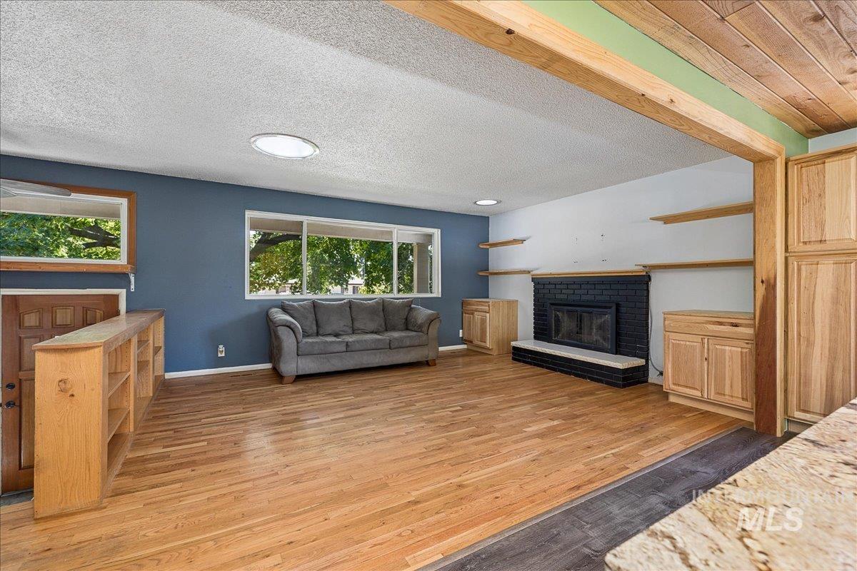 7226 W Cedarwood Dr., Boise, Idaho 83709, 4 Bedrooms, 2 Bathrooms, Residential For Sale, Price $469,000,MLS 99002663
