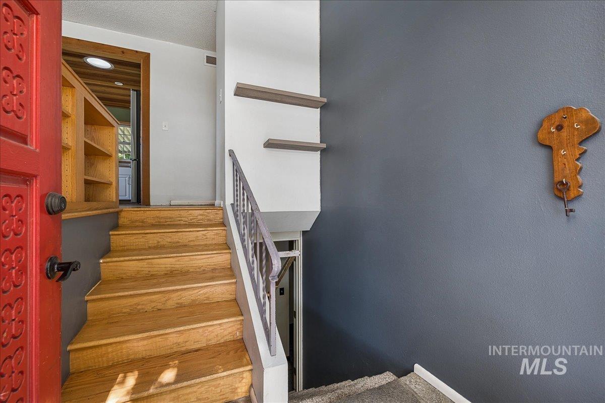 7226 W Cedarwood Dr., Boise, Idaho 83709, 4 Bedrooms, 2 Bathrooms, Residential For Sale, Price $469,000,MLS 99002663