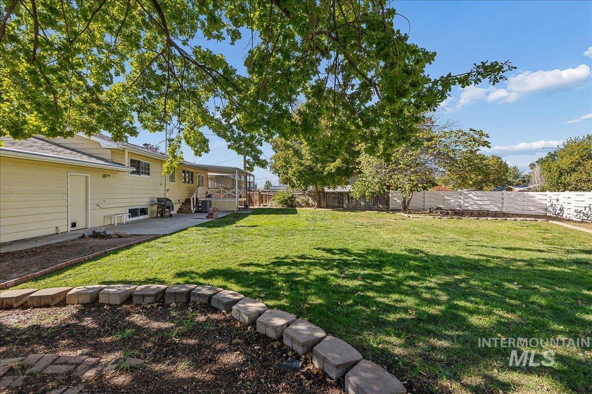 7226 W Cedarwood Dr., Boise, Idaho 83709, 4 Bedrooms, 2 Bathrooms, Residential For Sale, Price $469,000,MLS 99002663
