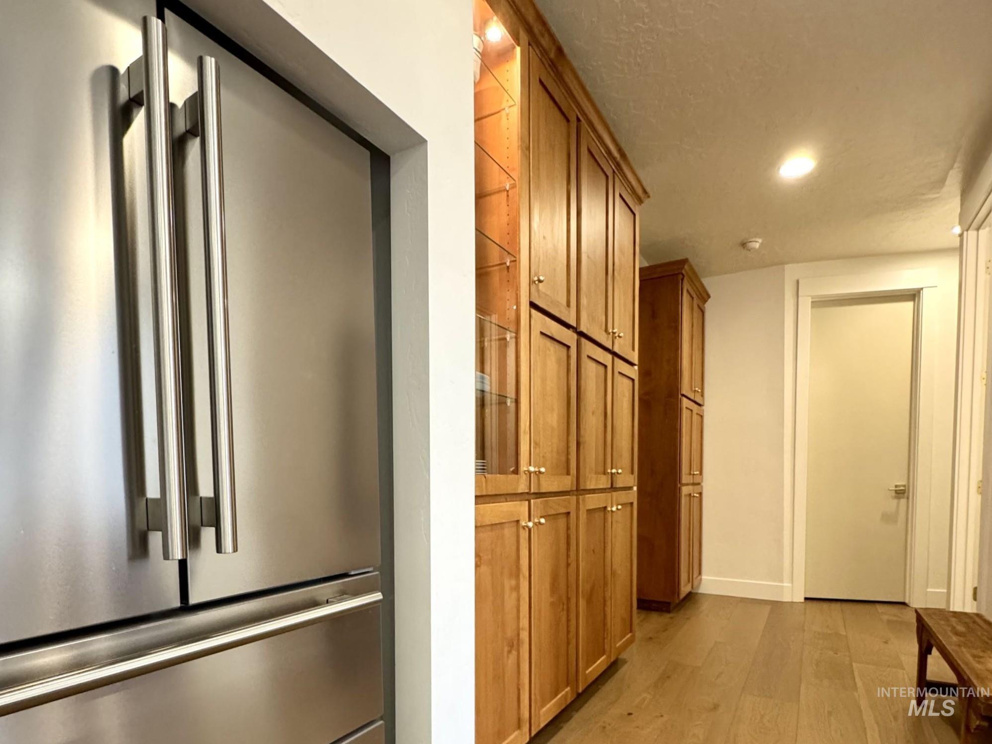 655 E Kingsford, Meridian, Idaho 83642, 4 Bedrooms, 2.5 Bathrooms, Residential For Sale, Price $899,000,MLS 99002668