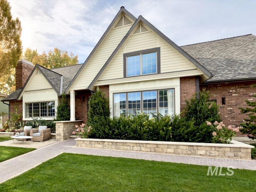 655 E Kingsford, Meridian, Idaho 83642, 4 Bedrooms, 2.5 Bathrooms, Residential For Sale, Price $899,000,MLS 99002668