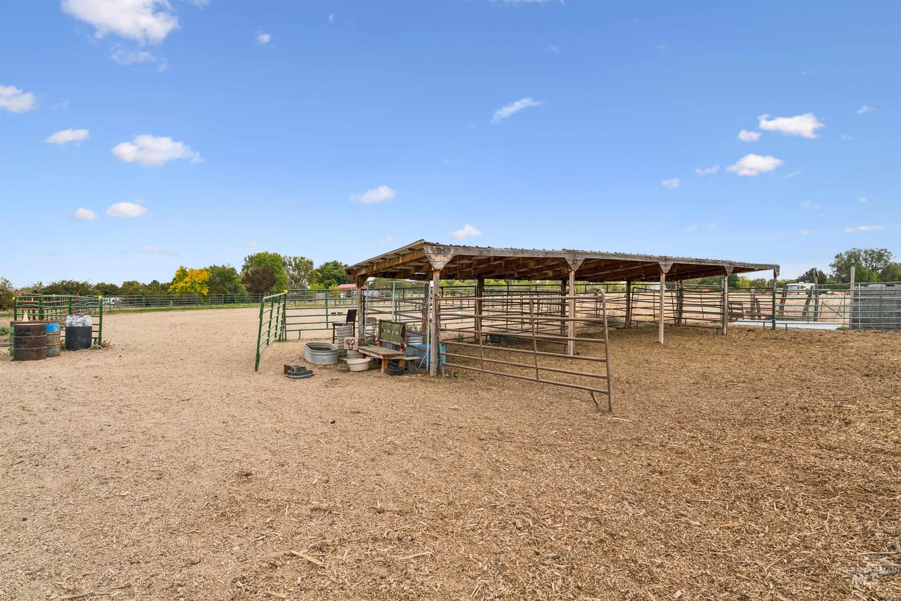 4240 S Five Mile Rd, Boise, Idaho 83709, 3 Bedrooms, 2 Bathrooms, Residential For Sale, Price $725,000,MLS 99002672