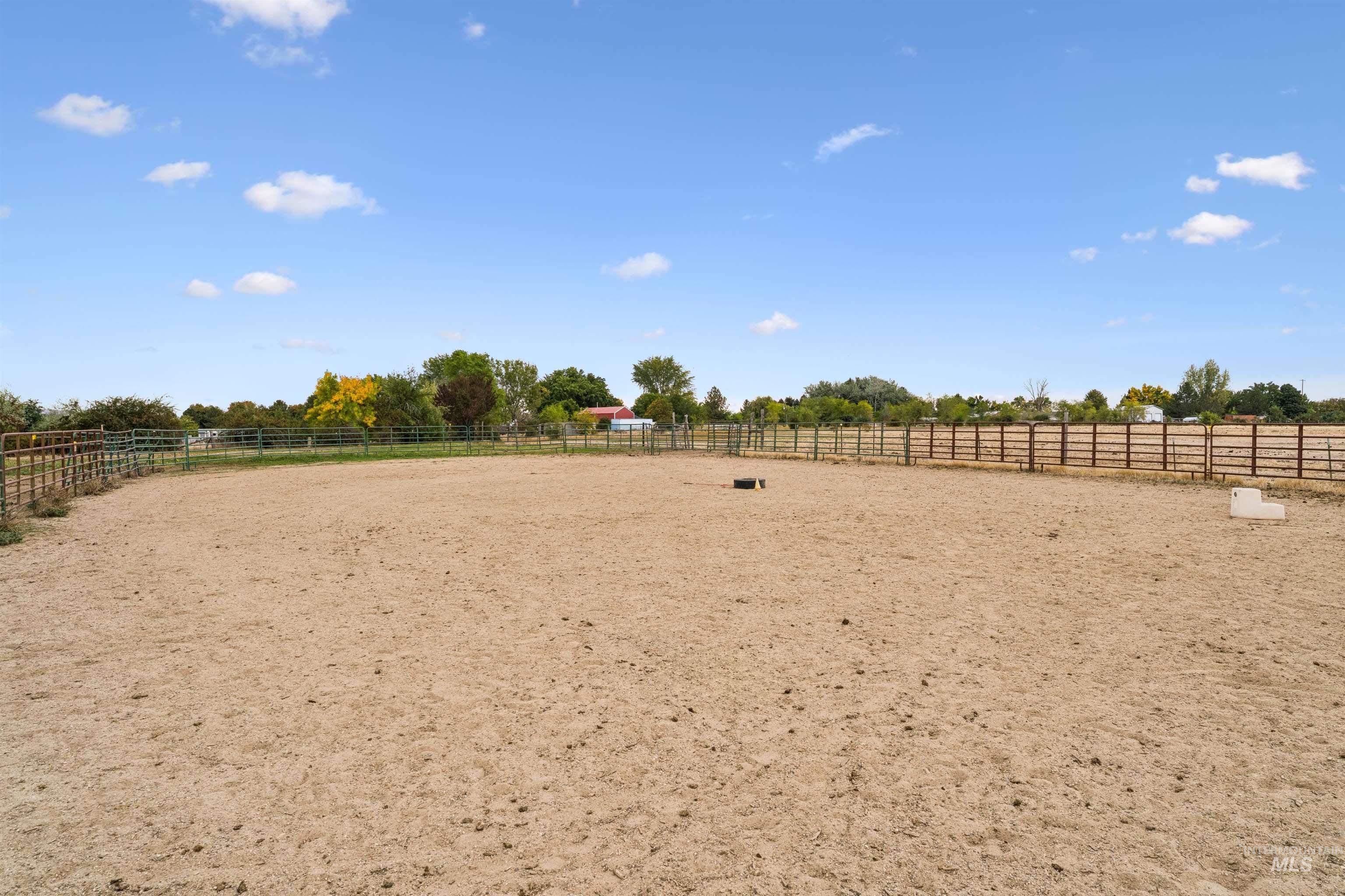 4240 S Five Mile Rd, Boise, Idaho 83709, 3 Bedrooms, 2 Bathrooms, Residential For Sale, Price $725,000,MLS 99002672