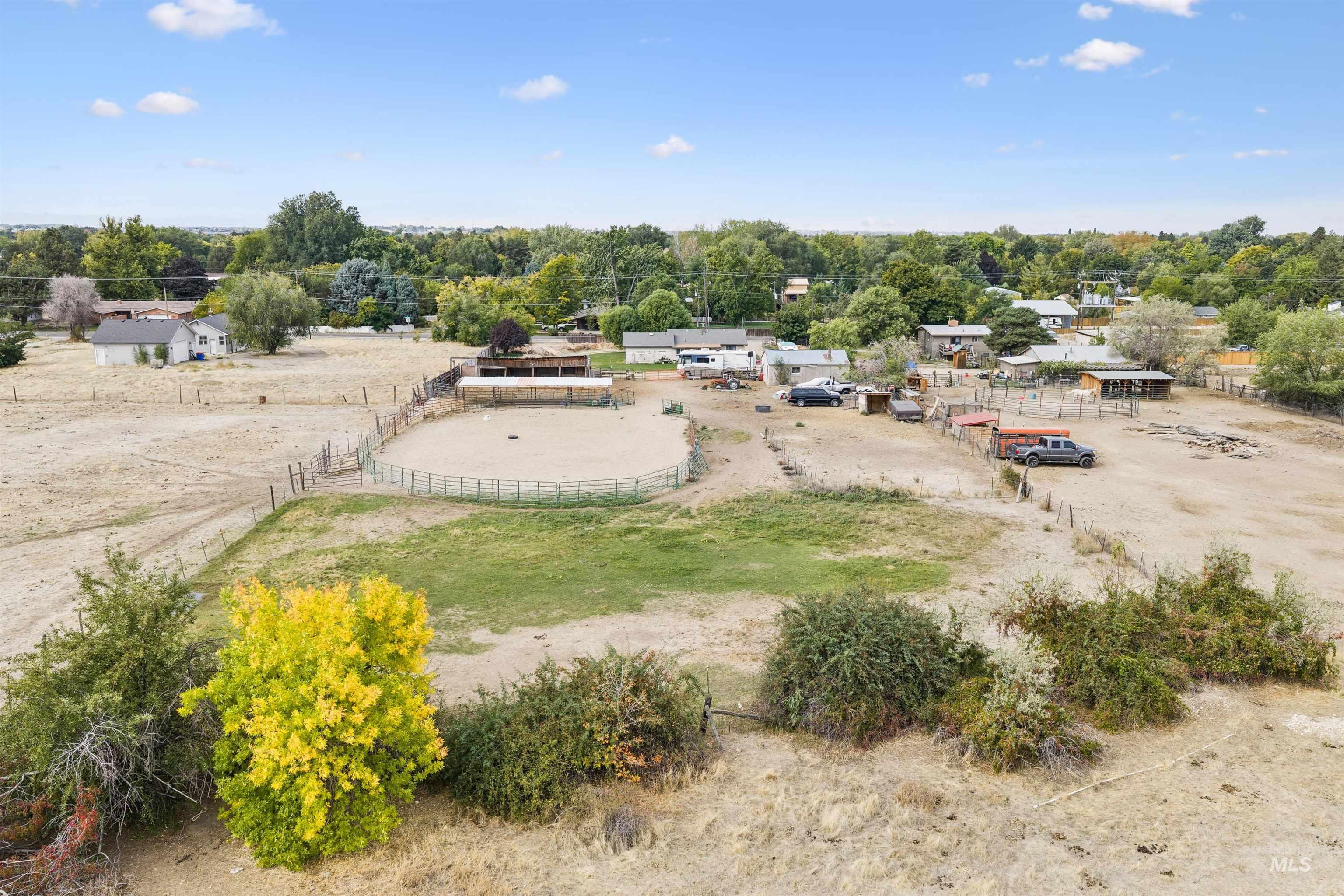 4240 S Five Mile Rd, Boise, Idaho 83709, 3 Bedrooms, 2 Bathrooms, Residential For Sale, Price $725,000,MLS 99002672