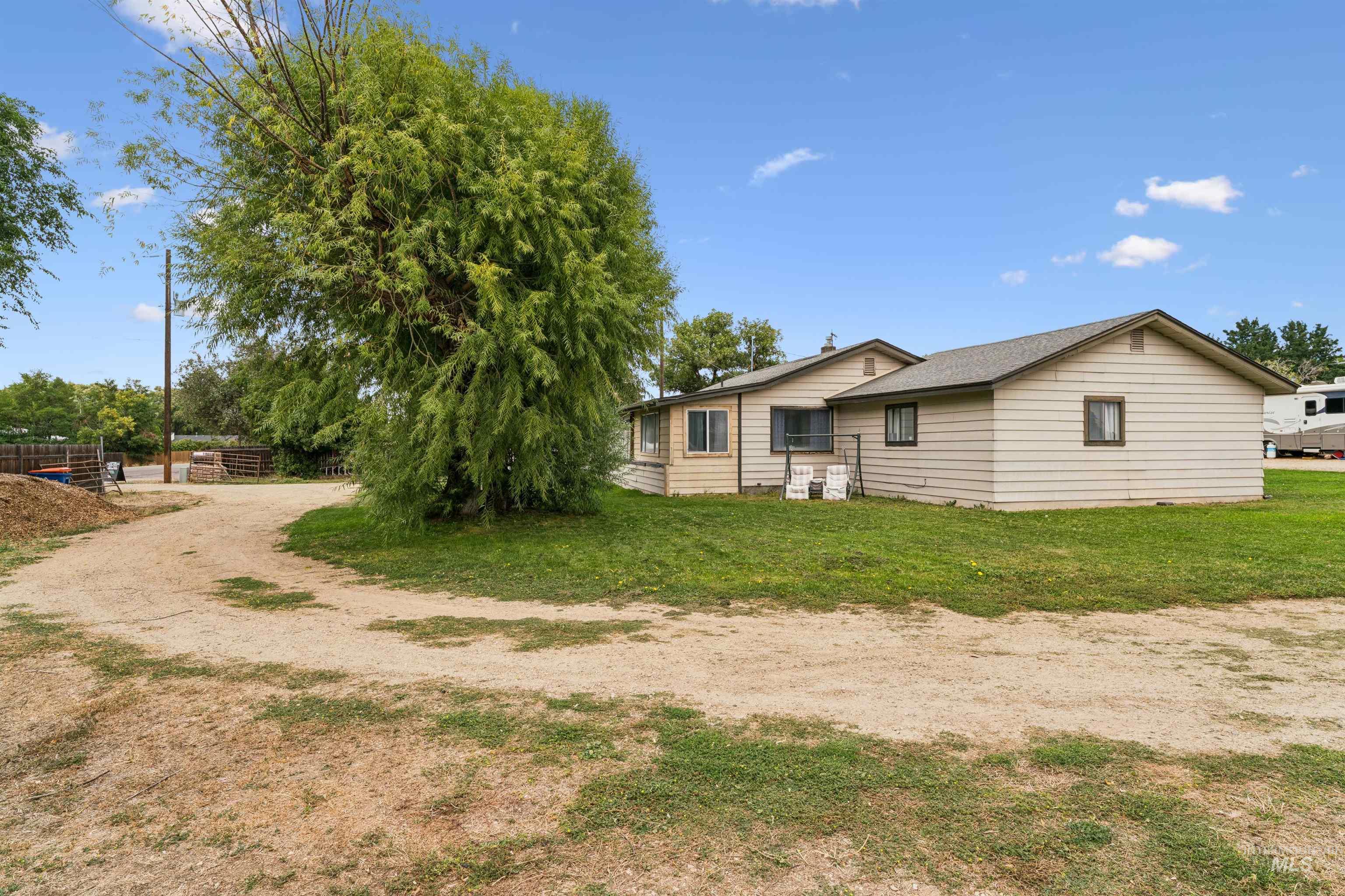 4240 S Five Mile Rd, Boise, Idaho 83709, 3 Bedrooms, 2 Bathrooms, Residential For Sale, Price $725,000,MLS 99002672