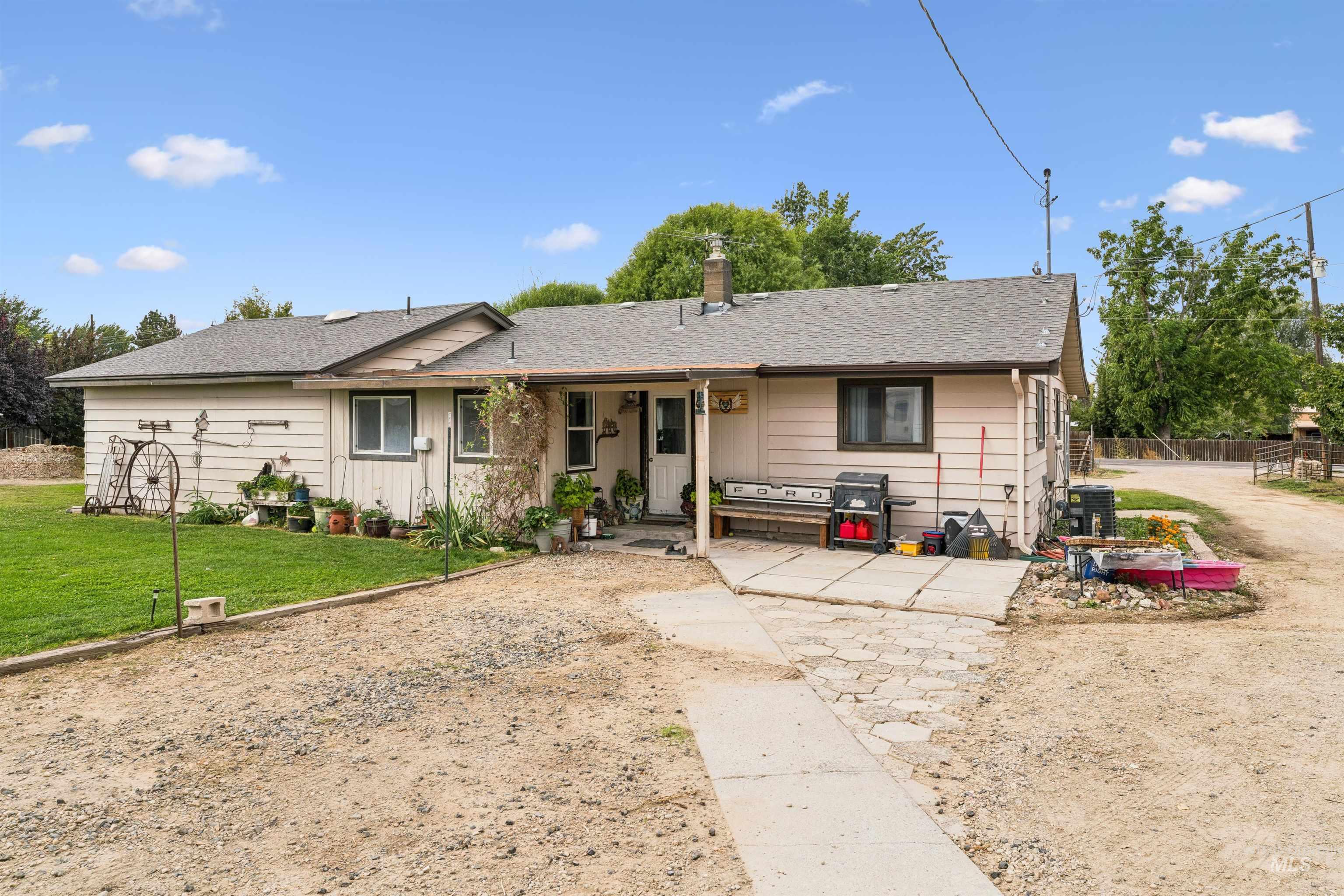 4240 S Five Mile Rd, Boise, Idaho 83709, 3 Bedrooms, 2 Bathrooms, Residential For Sale, Price $725,000,MLS 99002672