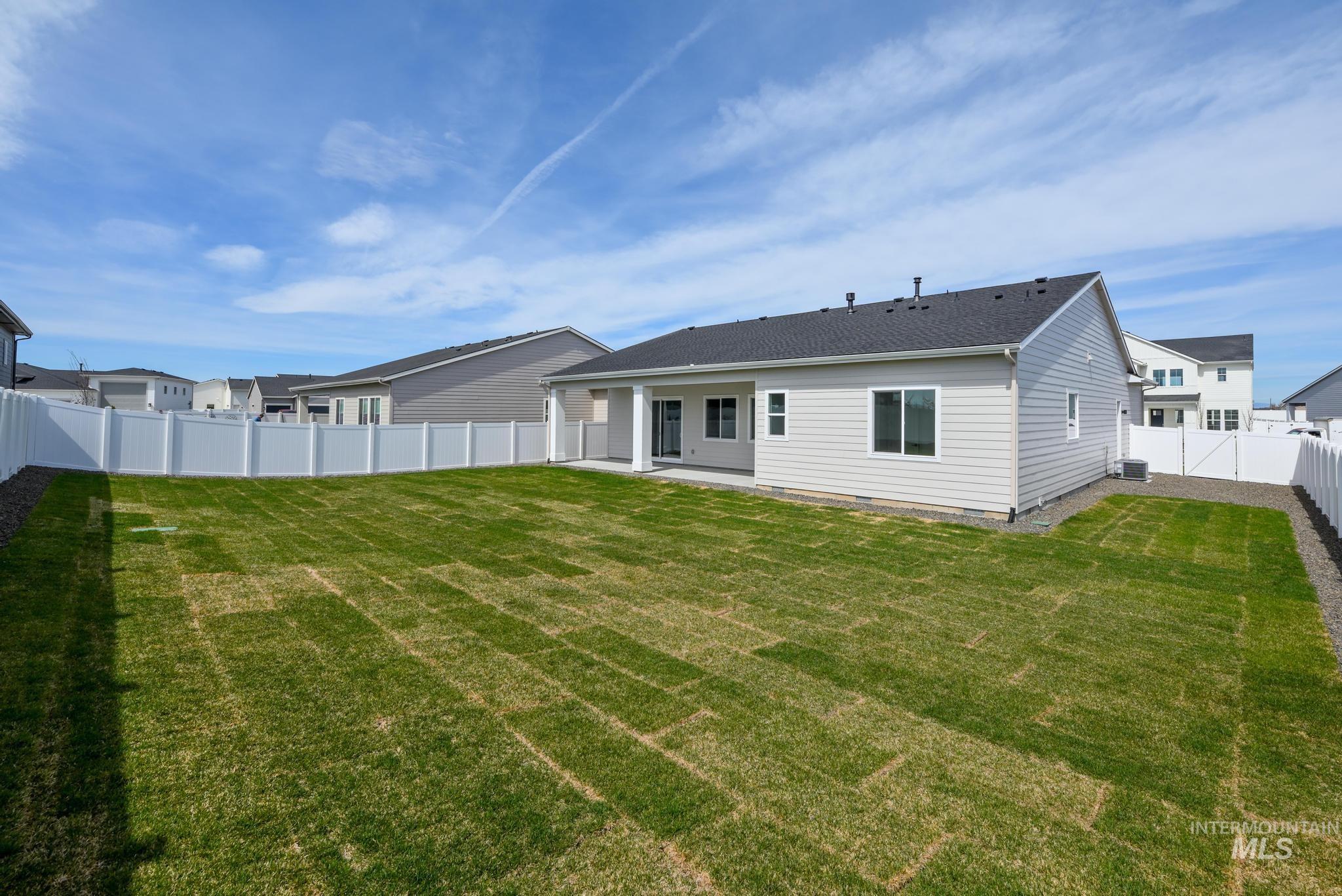 1165 W Paloma Ridge Dr, Meridian, Idaho 83642, 3 Bedrooms, 2.5 Bathrooms, Residential For Sale, Price $674,000,MLS 99002675