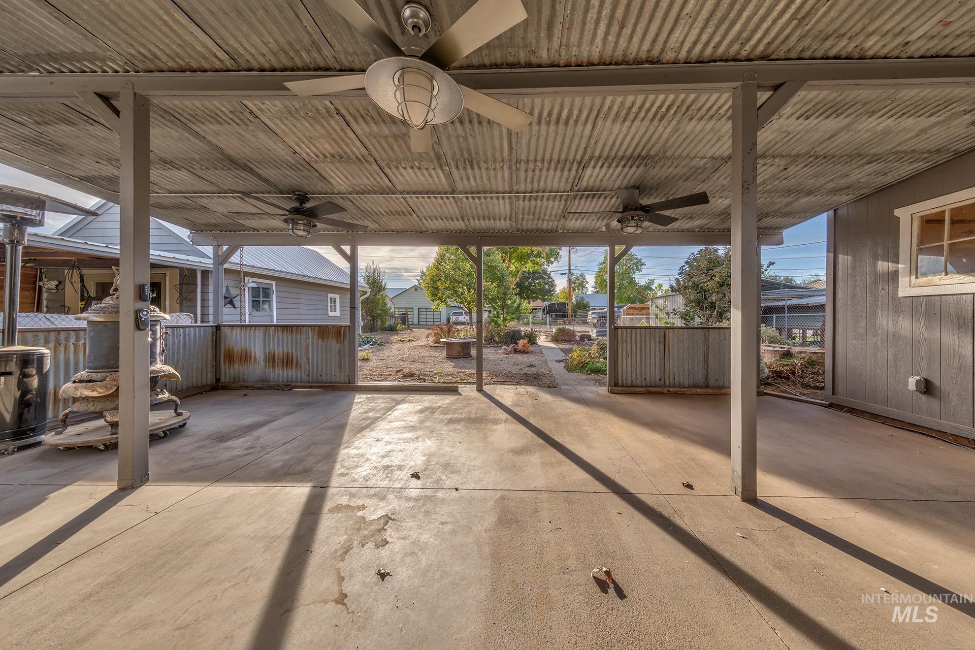919 W 2nd Street, Weiser, Idaho 83672, 2 Bedrooms, 2 Bathrooms, Residential For Sale, Price $289,000,MLS 99002682