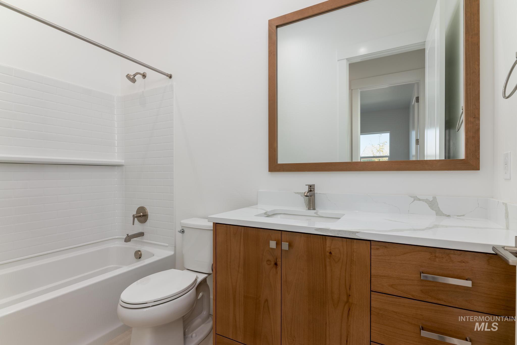 8567 W Stock Bridge St, Star, Idaho 83669, 2 Bedrooms, 2 Bathrooms, Residential For Sale, Price $584,000,MLS 99002685