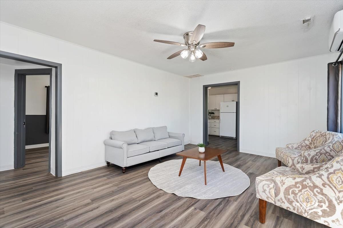 211 W 2nd Street, Emmett, Idaho 83617, 2 Bedrooms, 1 Bathroom, Residential For Sale, Price $269,000,MLS 99002687