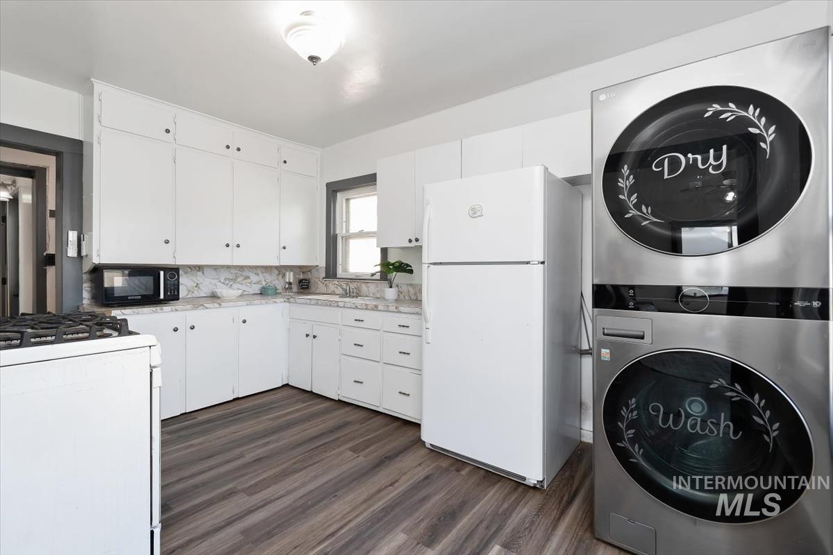 211 W 2nd Street, Emmett, Idaho 83617, 2 Bedrooms, 1 Bathroom, Residential For Sale, Price $269,000,MLS 99002687