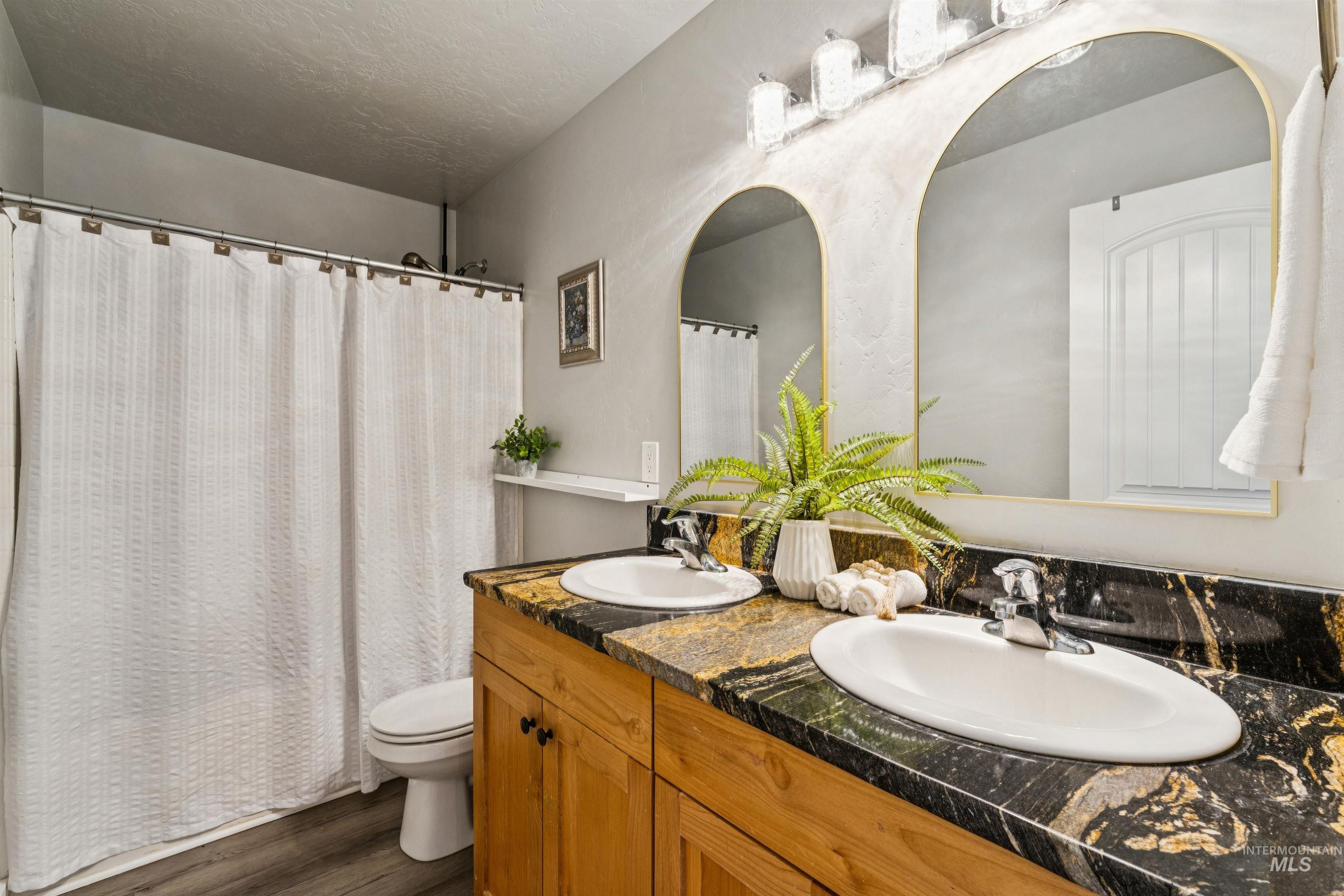 6268 W Lake Hazel Rd, Nampa, Idaho 83687, 5 Bedrooms, 2.5 Bathrooms, Residential For Sale, Price $1,650,000,MLS 99002690
