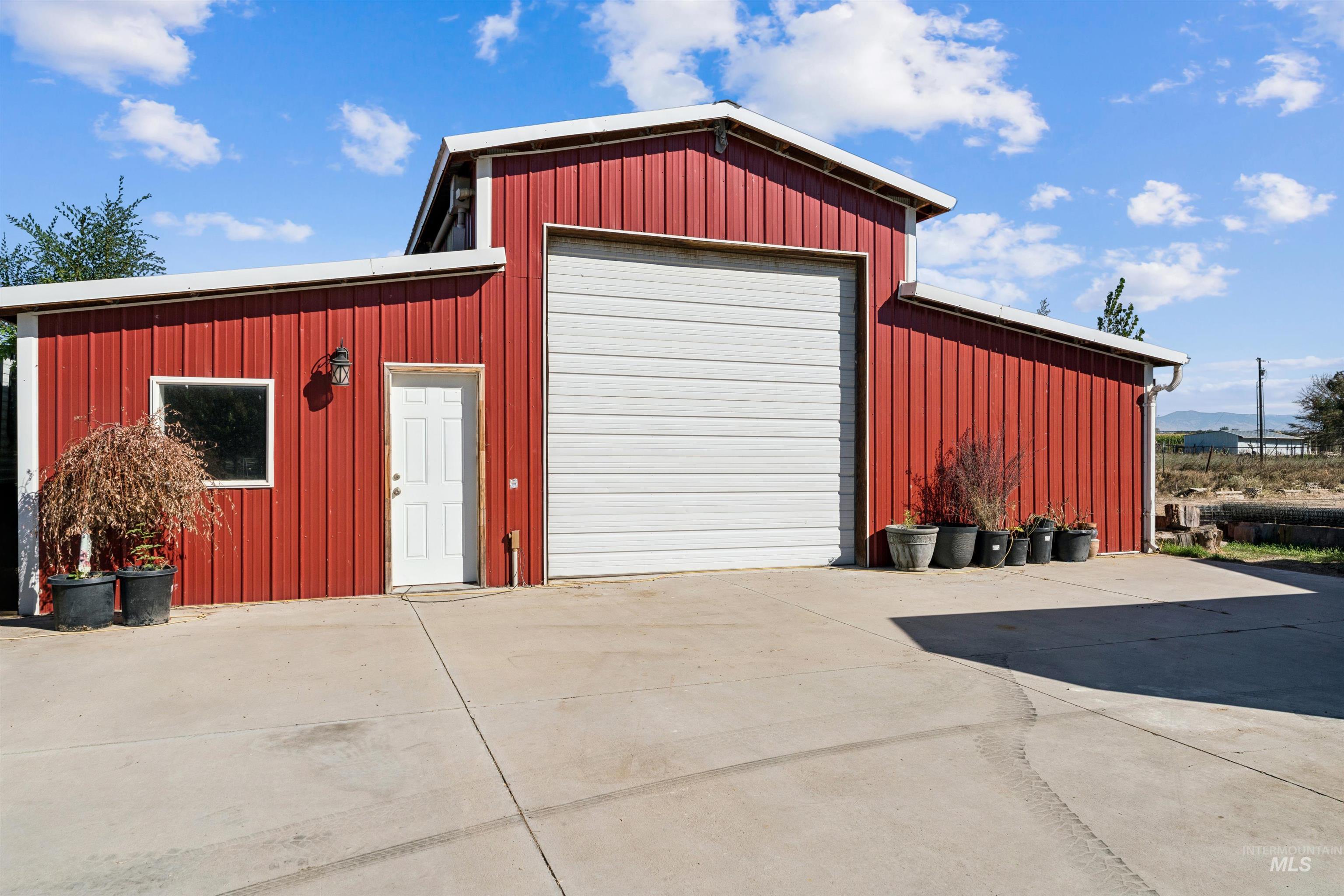 6268 W Lake Hazel Rd, Nampa, Idaho 83687, 5 Bedrooms, 2.5 Bathrooms, Residential For Sale, Price $1,650,000,MLS 99002690