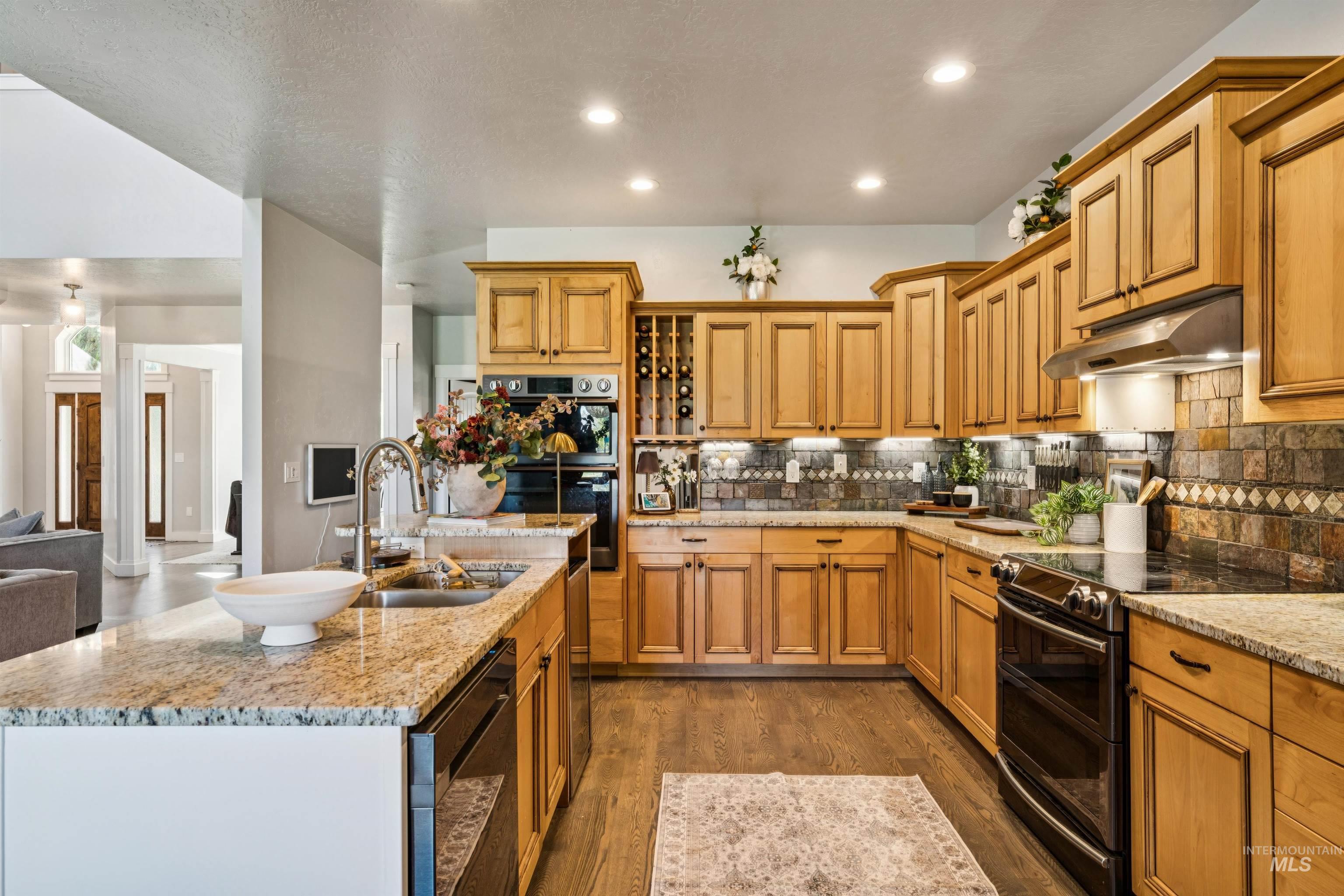 6268 W Lake Hazel Rd, Nampa, Idaho 83687, 5 Bedrooms, 2.5 Bathrooms, Residential For Sale, Price $1,650,000,MLS 99002690