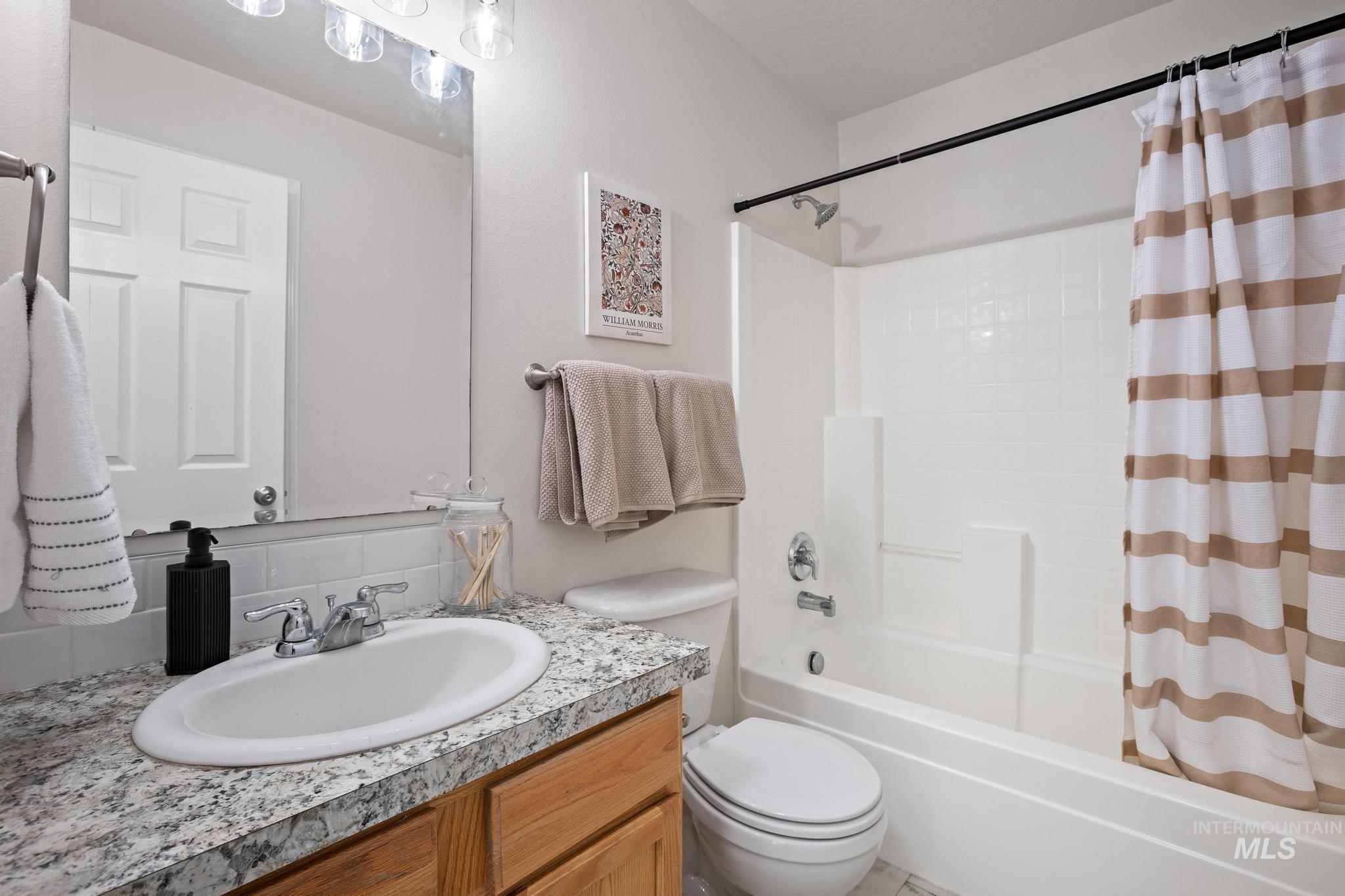 14405 Gresham Dr, Caldwell, Idaho 83605, 3 Bedrooms, 2 Bathrooms, Residential For Sale, Price $335,000,MLS 99002695