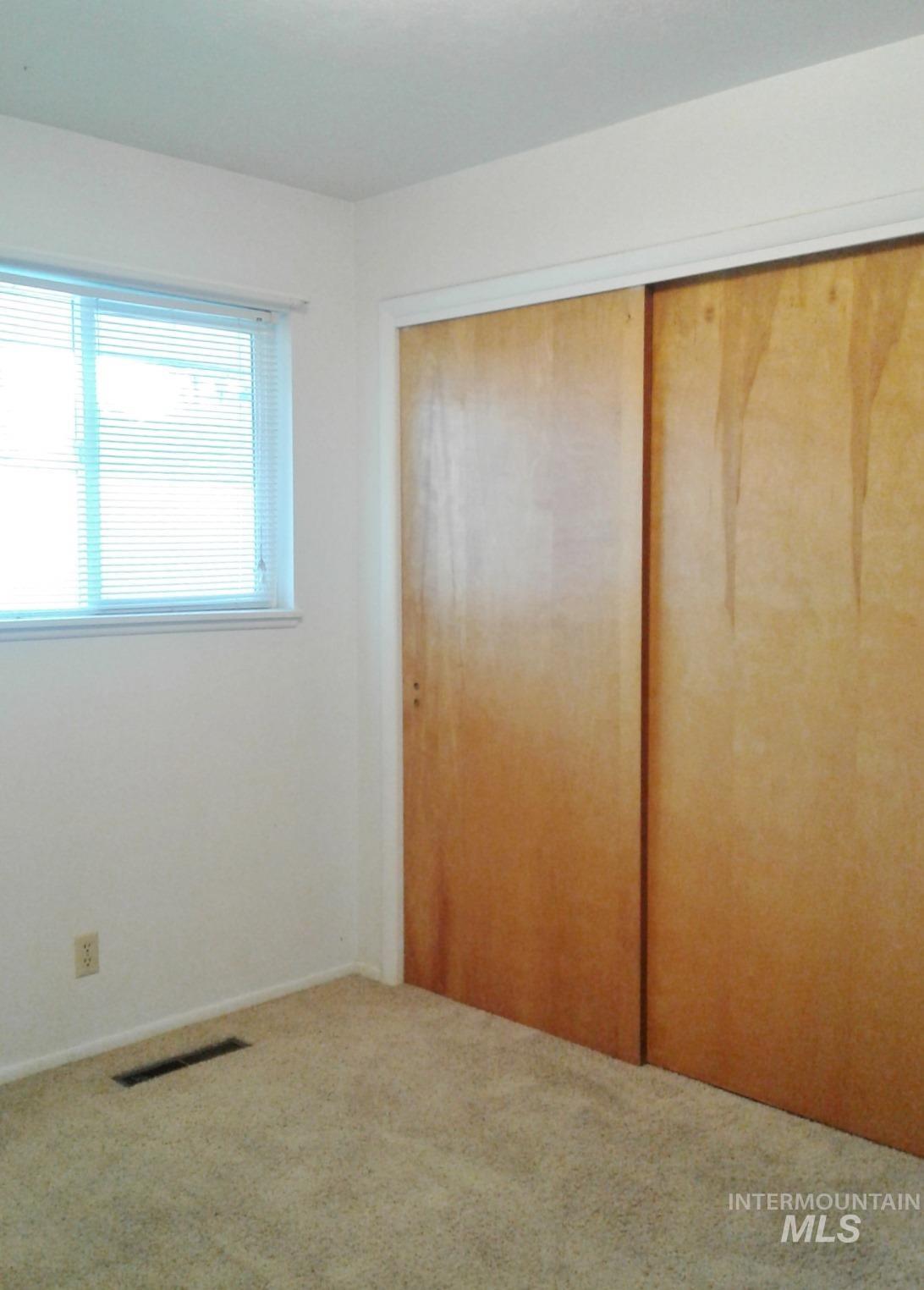 608-610-612 Fillmore Street, Twin Falls, Idaho 83301, 2 Bedrooms, 1 Bathroom, Residential Income For Sale, Price $415,000,MLS 99002697
