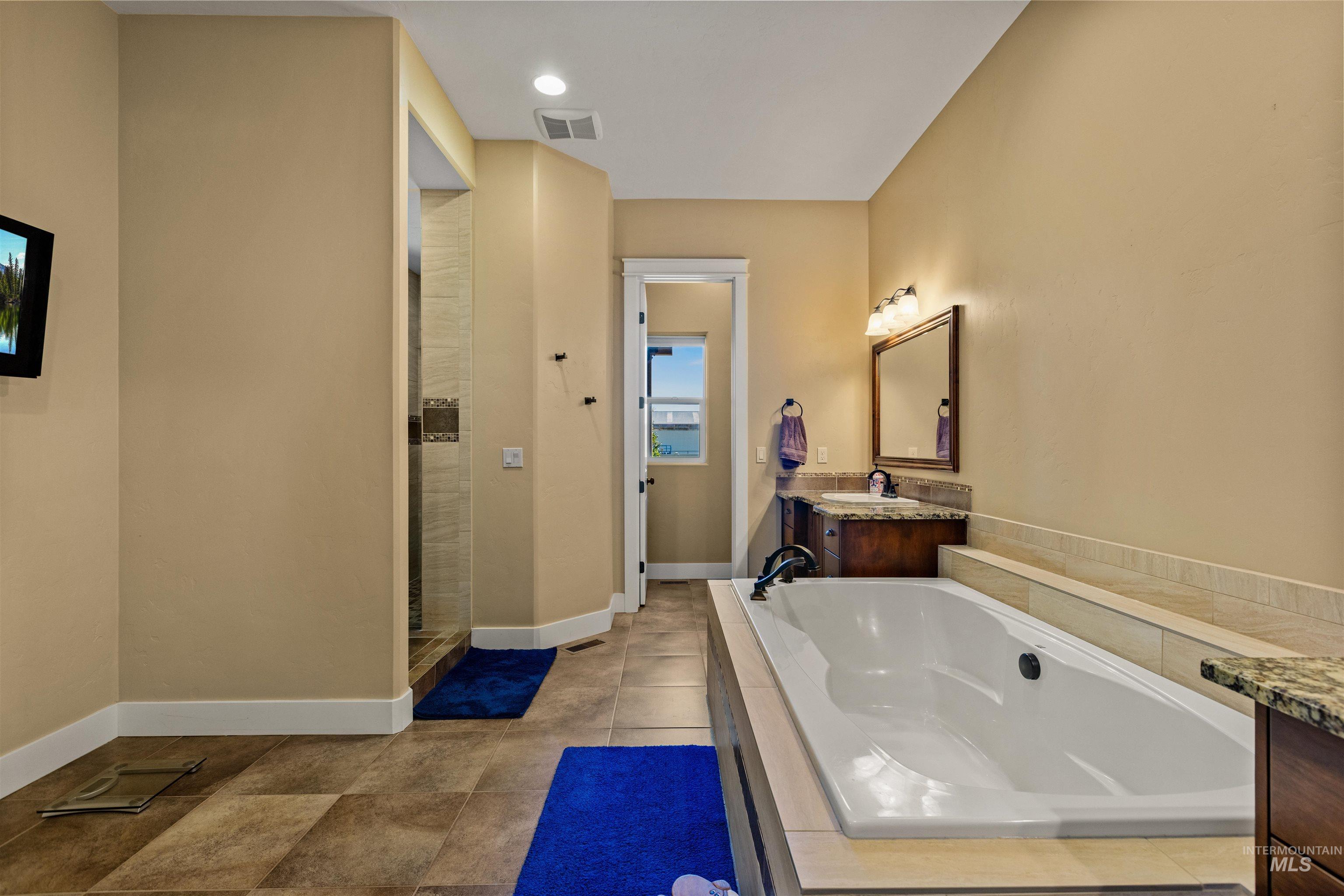 3742 S Stockenham Ave, Meridian, Idaho 83642, 5 Bedrooms, 4.5 Bathrooms, Residential For Sale, Price $1,499,900,MLS 99002705