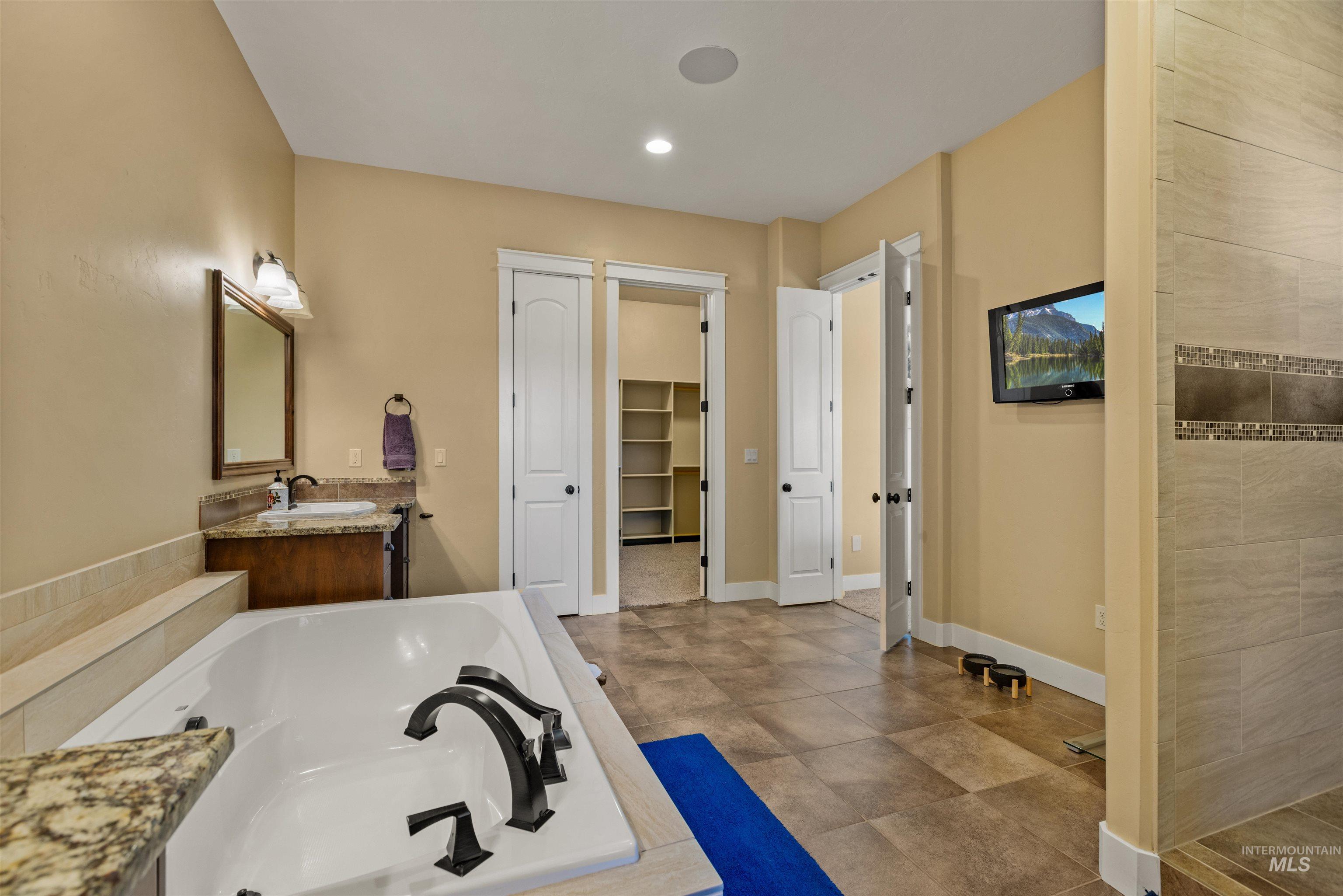 3742 S Stockenham Ave, Meridian, Idaho 83642, 5 Bedrooms, 4.5 Bathrooms, Residential For Sale, Price $1,499,900,MLS 99002705