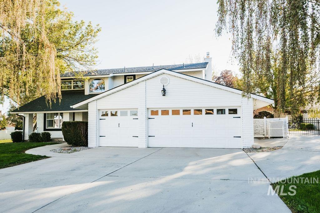 106 Rainbow Circle, Buhl, Idaho 83316, 4 Bedrooms, 2.5 Bathrooms, Residential For Sale, Price $519,000,MLS 99002709