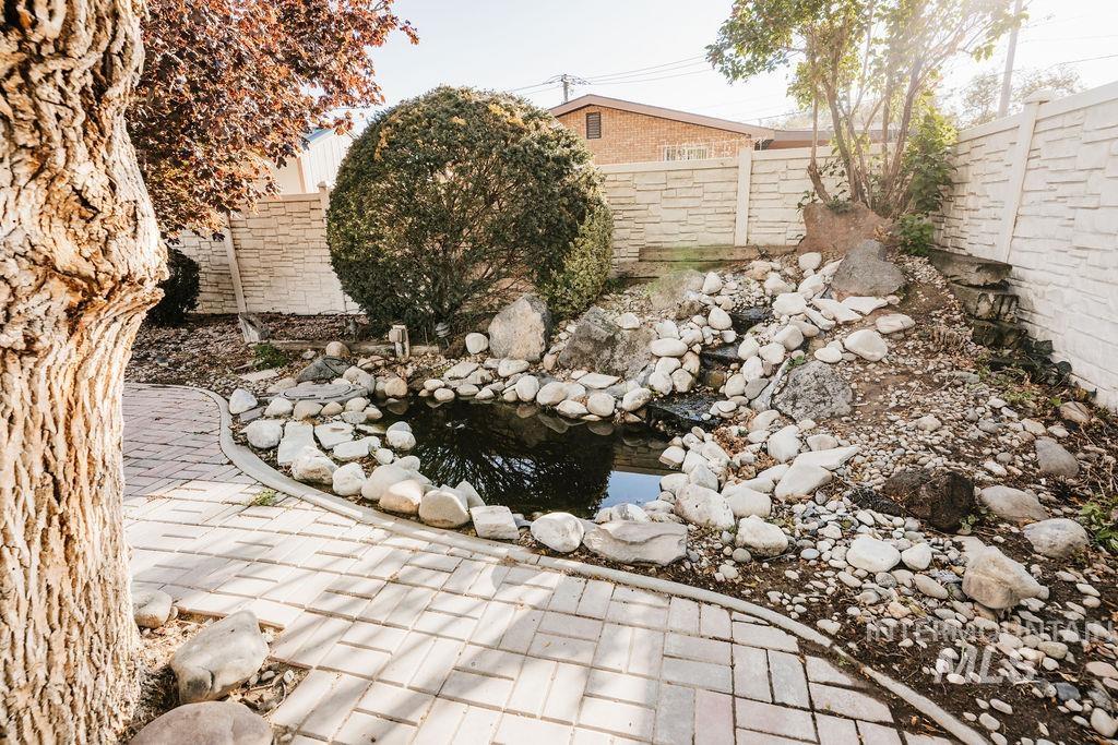 106 Rainbow Circle, Buhl, Idaho 83316, 4 Bedrooms, 2.5 Bathrooms, Residential For Sale, Price $519,000,MLS 99002709