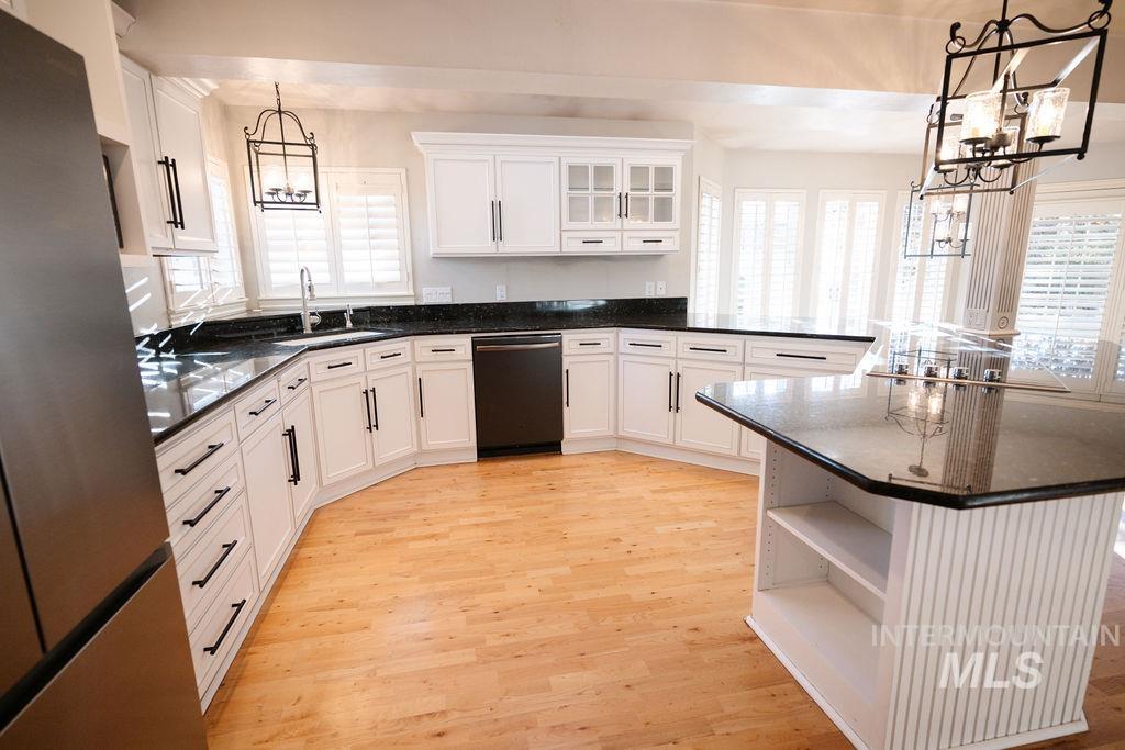 106 Rainbow Circle, Buhl, Idaho 83316, 4 Bedrooms, 2.5 Bathrooms, Residential For Sale, Price $519,000,MLS 99002709