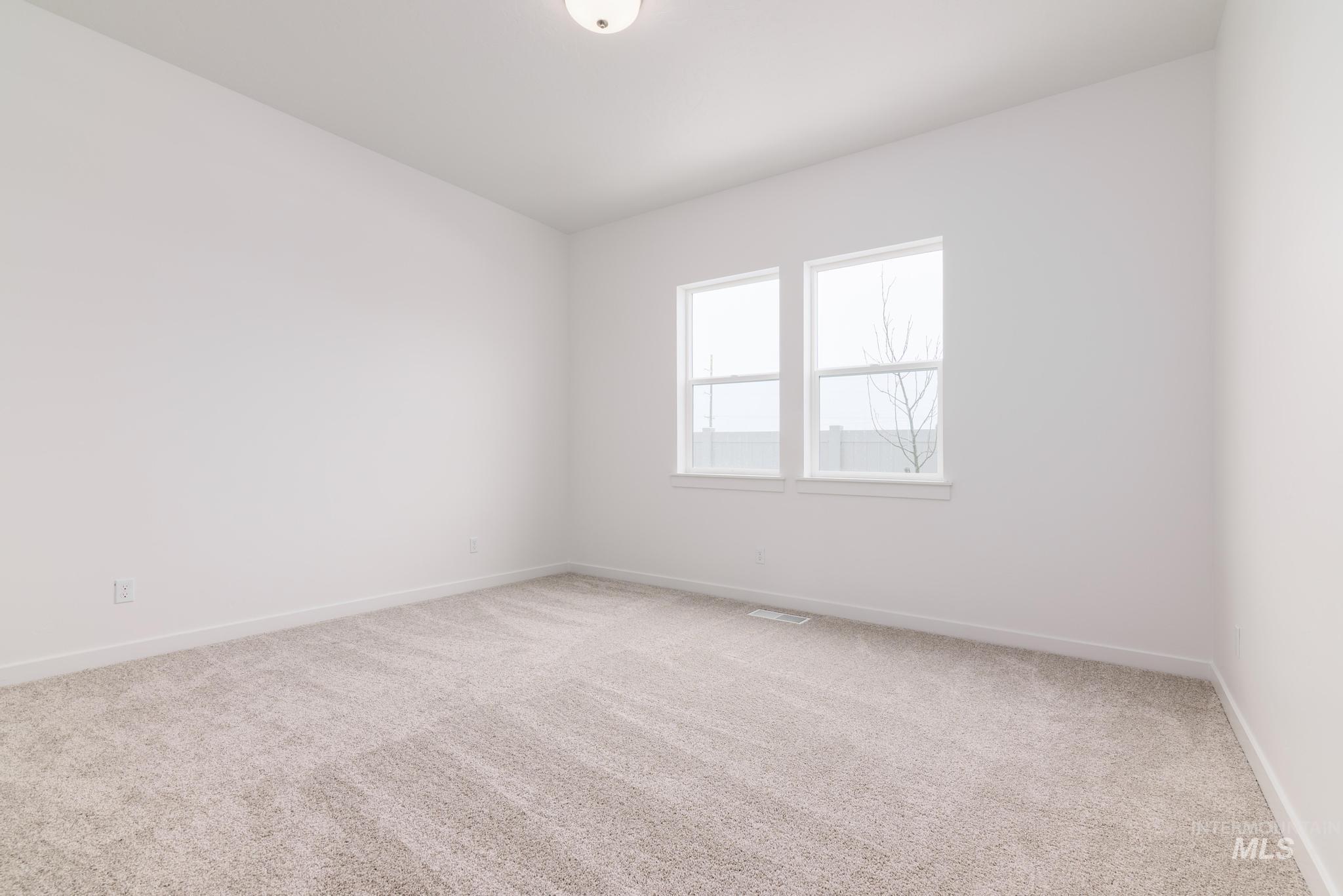 8705 W Stillmore Ave, Star, Idaho 83669, 2 Bedrooms, 2 Bathrooms, Residential For Sale, Price $589,000,MLS 99002718