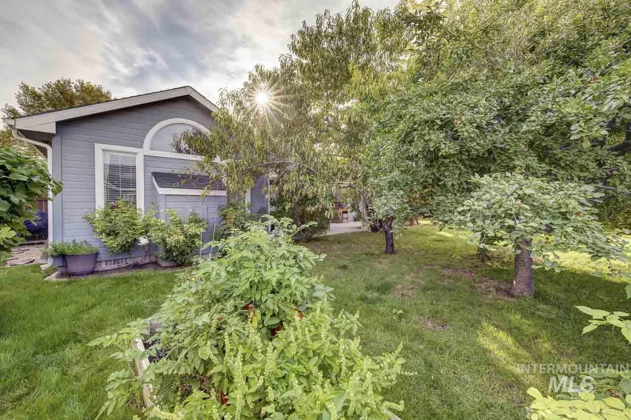 16715 Tullamore, Nampa, Idaho 83687, 3 Bedrooms, 2 Bathrooms, Residential For Sale, Price $394,900,MLS 99002721