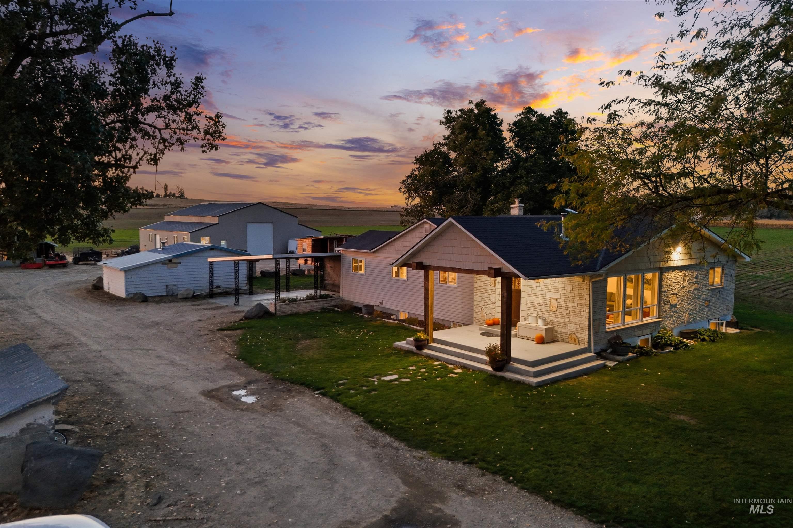 28627 Emmett Rd, Caldwell, Idaho 83607, 4 Bedrooms, 3 Bathrooms, Residential For Sale, Price $850,000,MLS 99002723